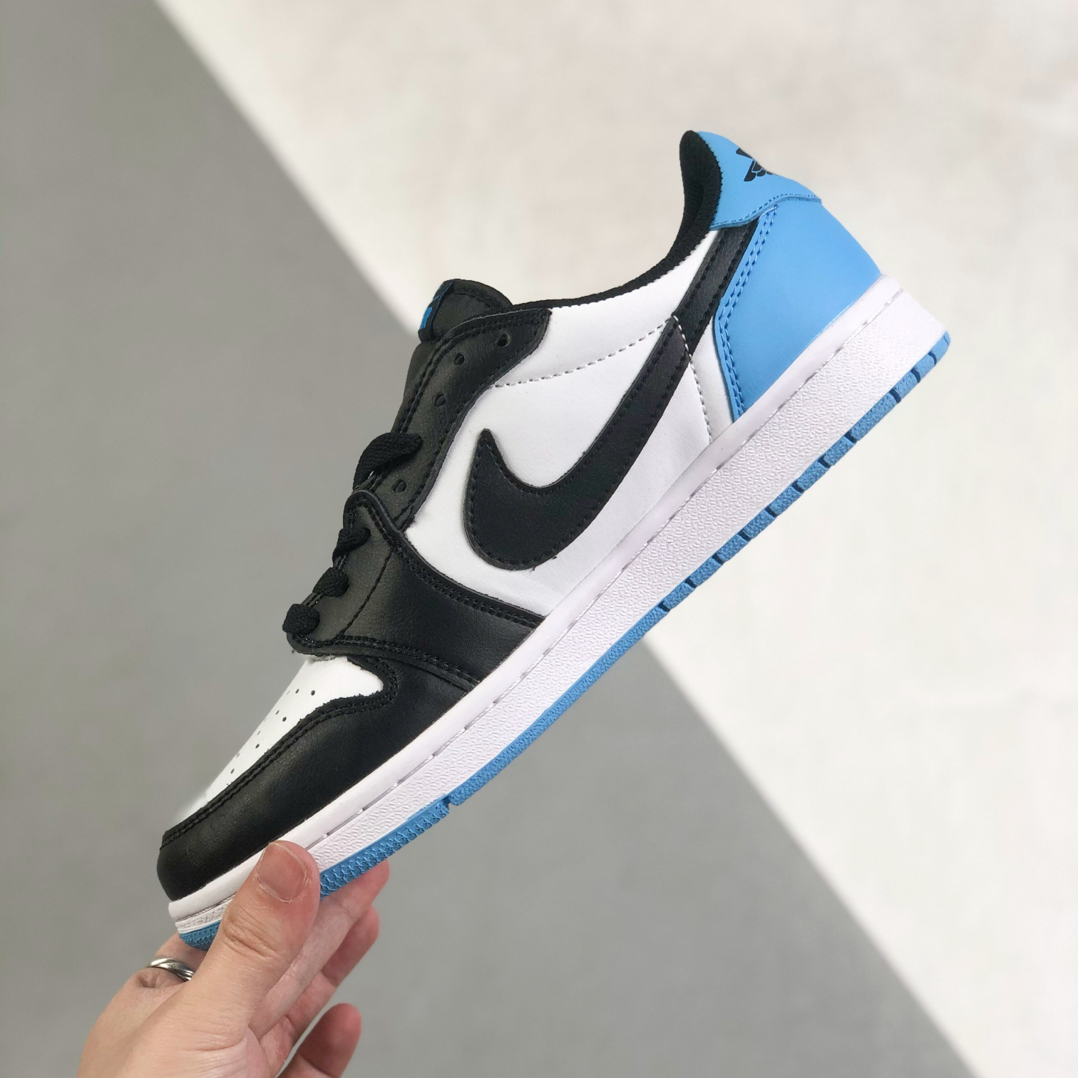 Nike Air Jordan 1 Low Top Sneakers Shoes Gr. 36-46