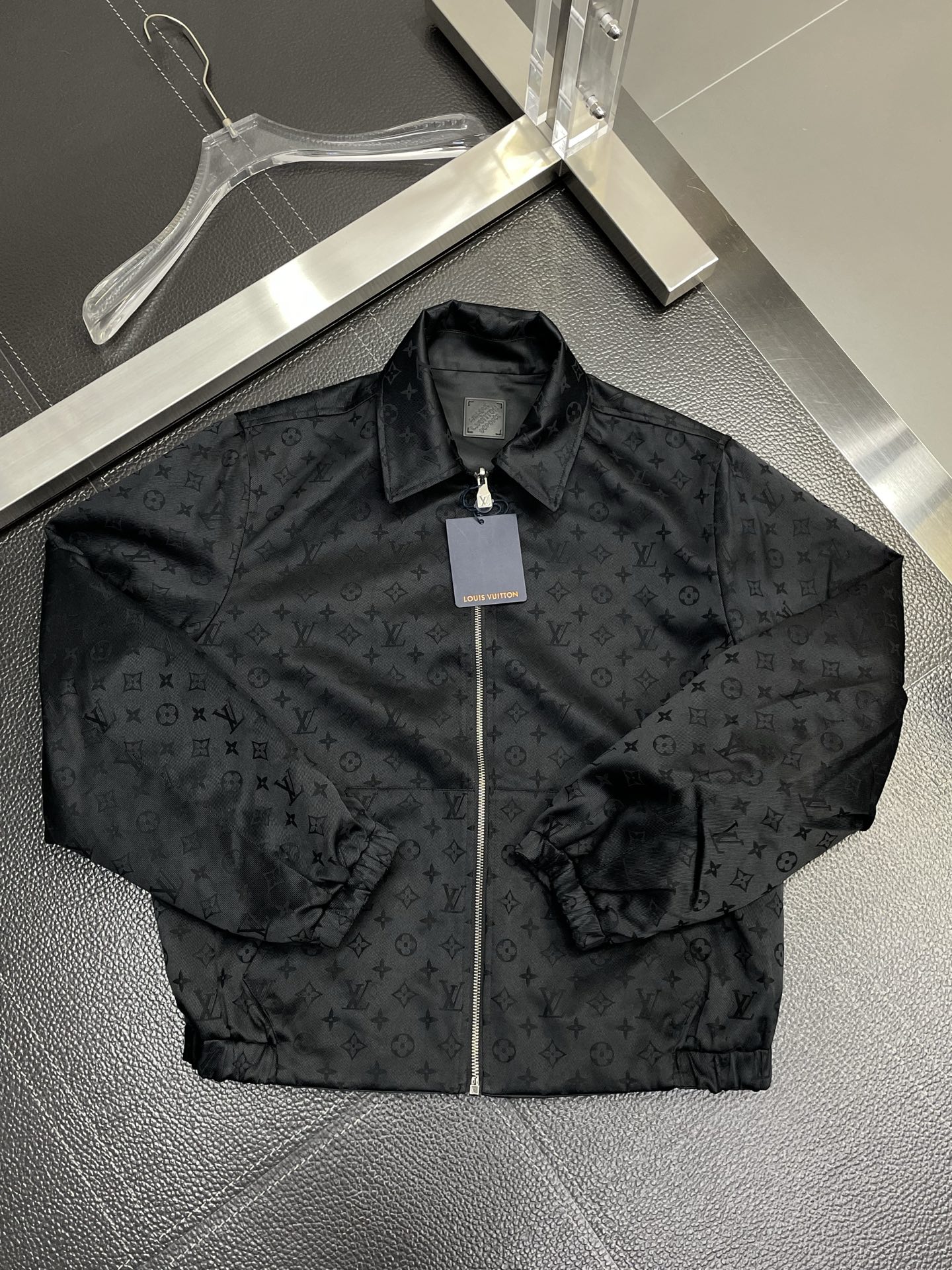 Louis Vuitton Unisex Jacket Size M-XXXL