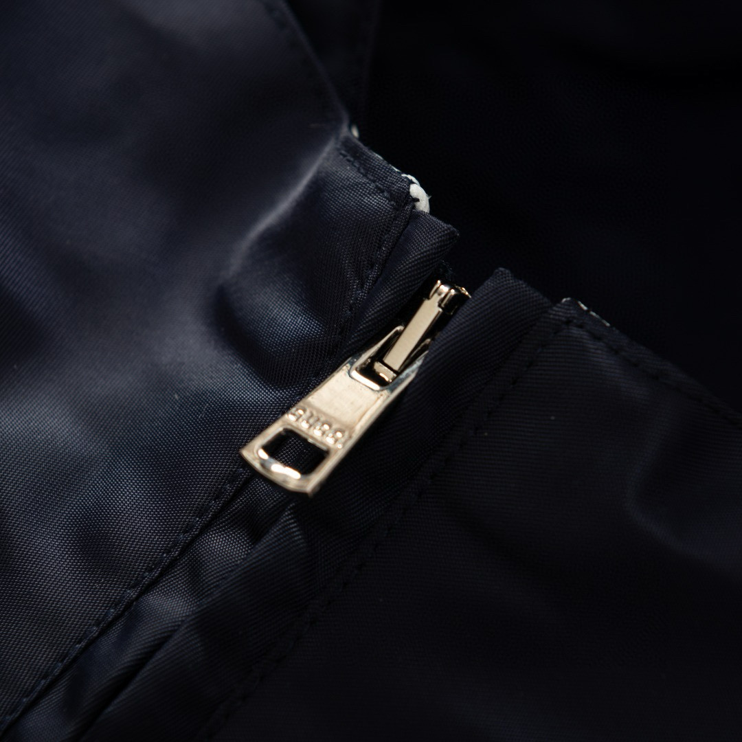 Gucci Waterproof Jacket Size S-XL