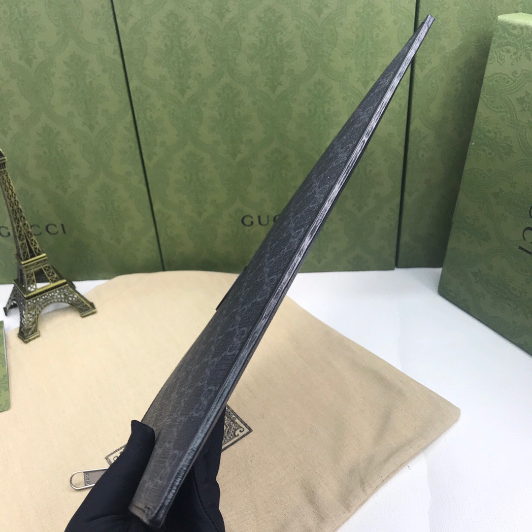 Gucci Pouch with Interlocking G Size 30.5*21*1.5cm Style 672953