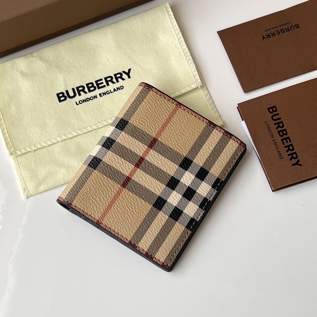 Burberry Card Holder Size 9*10.5cm