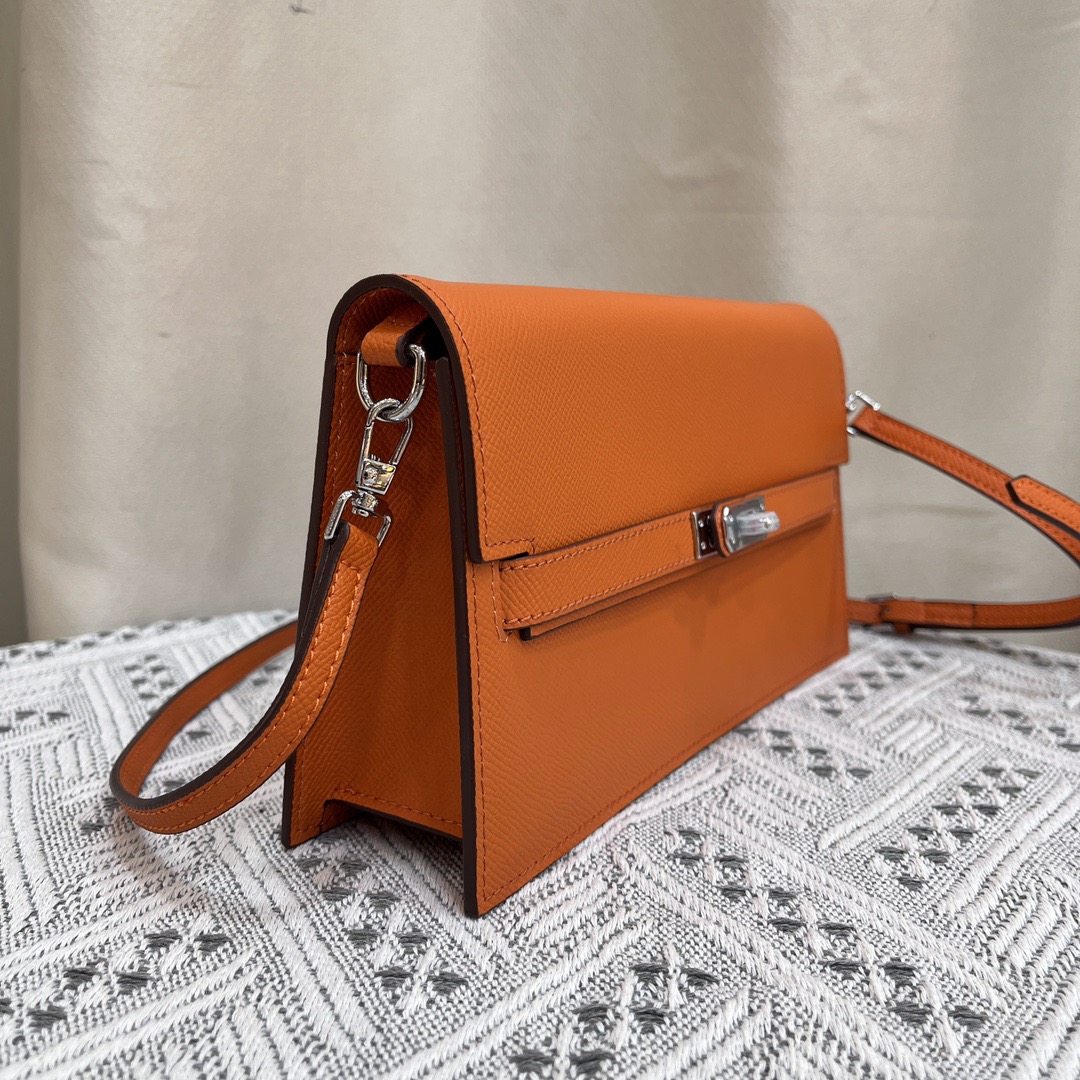 Hermes Elan Shoulder Bags Size 24cm