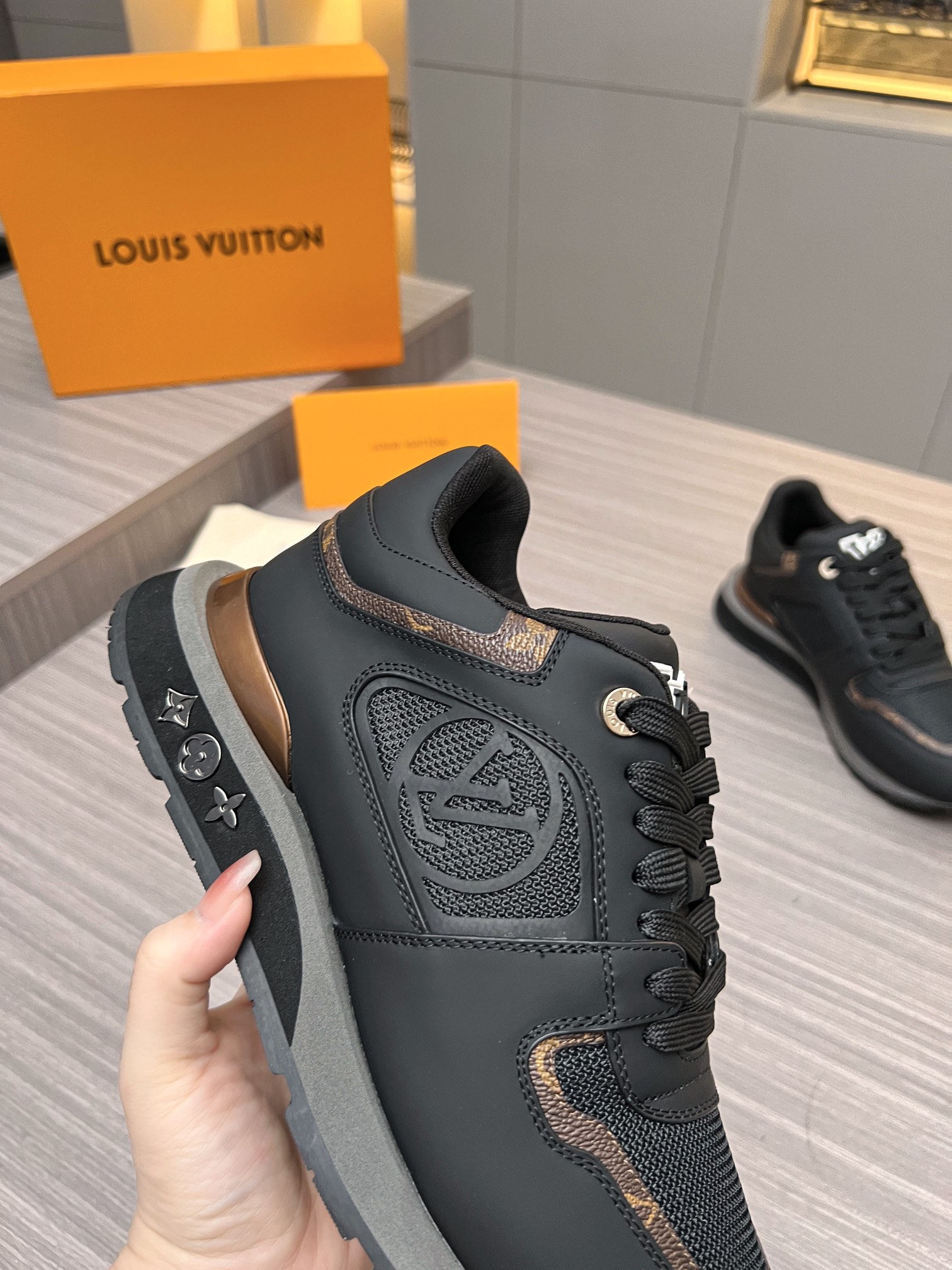 Louis Vuitton 2024ss Runaway Sneaker Size 40-46