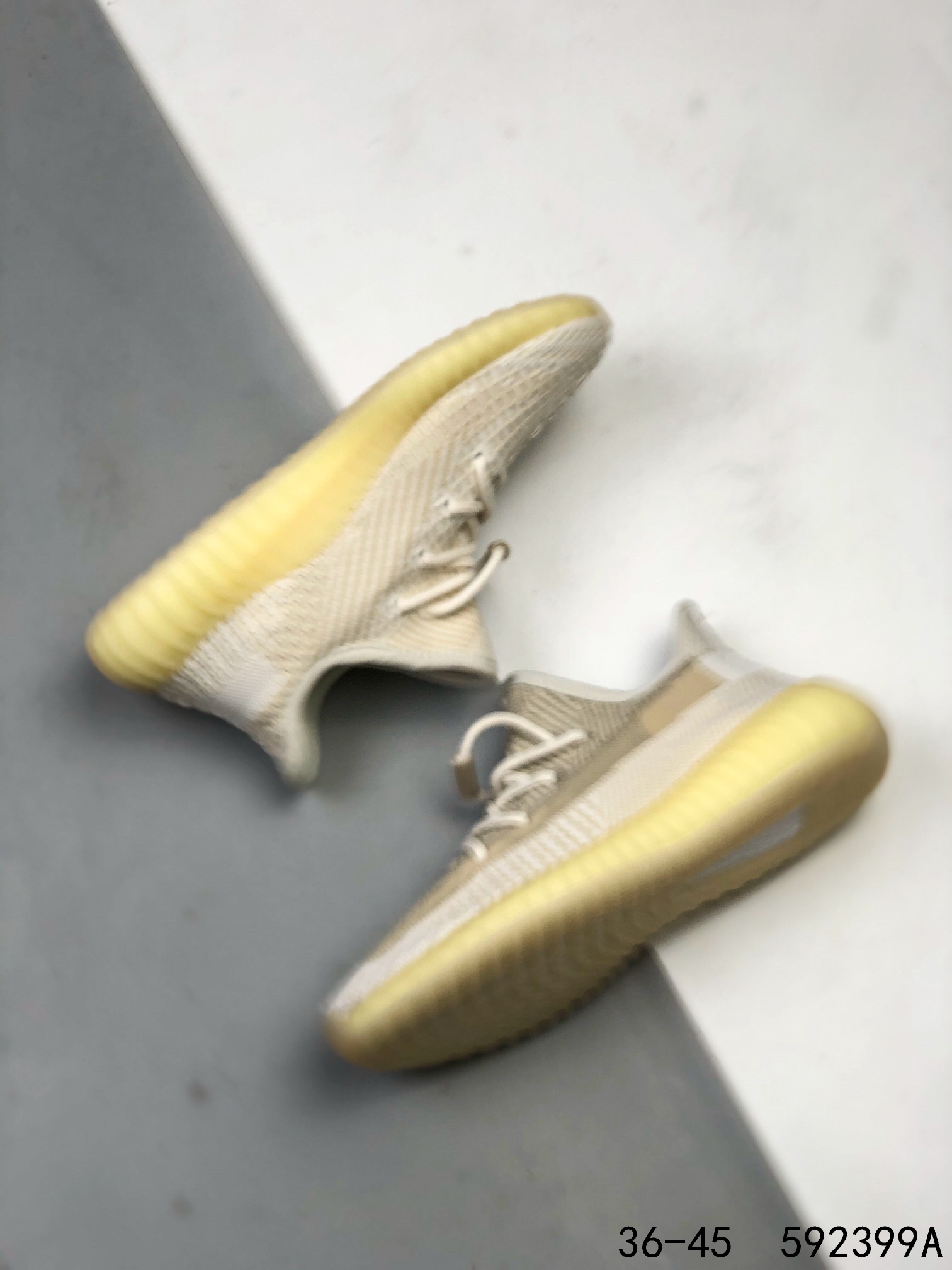 Yeezy 350 Boost 350 V2 Mens/Women Sneakers Shoes Pale Yellow 36 - 45
