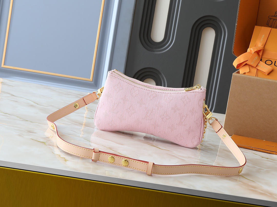 Louis Vuitton M14159 Liv Pochette Denim Cowboy Shoulder Bag Size 24.5*13.5*6.5cm