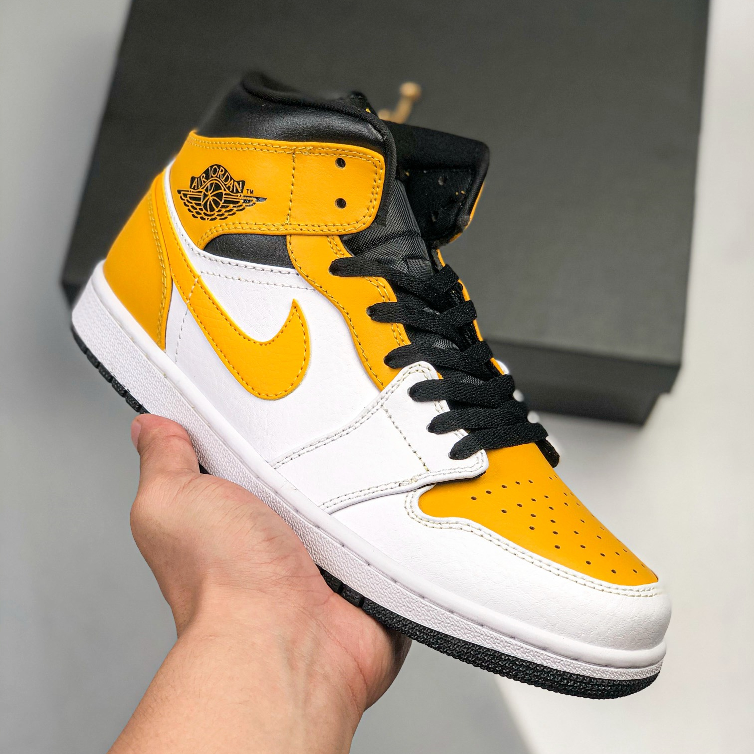 Nike Air Jordan 1 High Top Sneakers Shoes Gr. 36-46