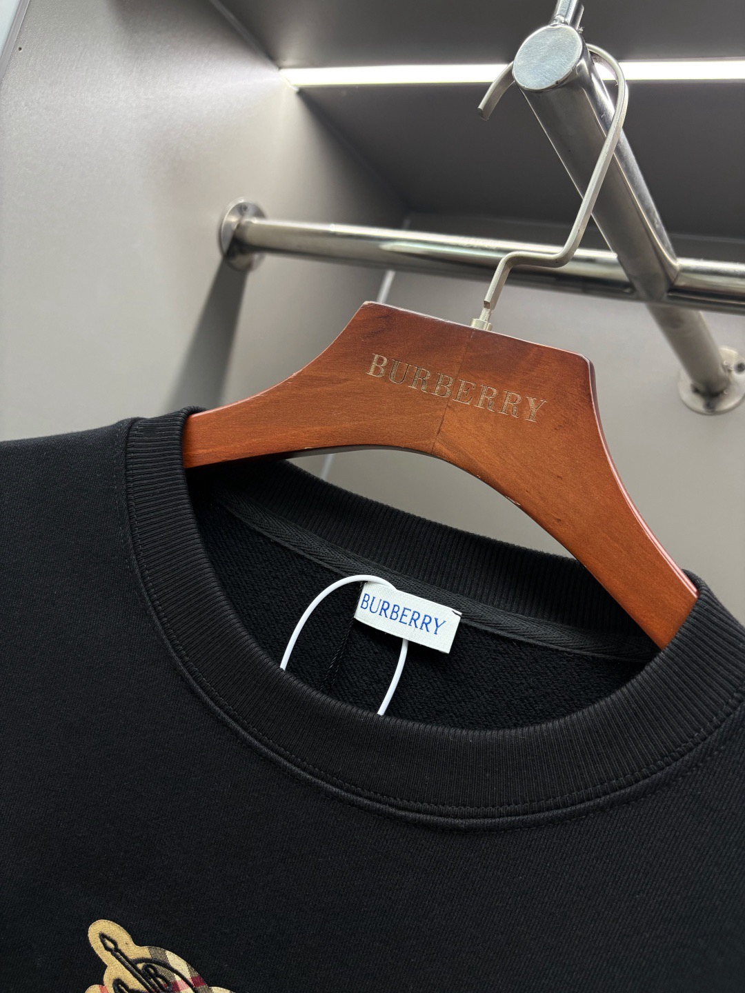 Burberry Unisex Sweatshirt Size S-XXL