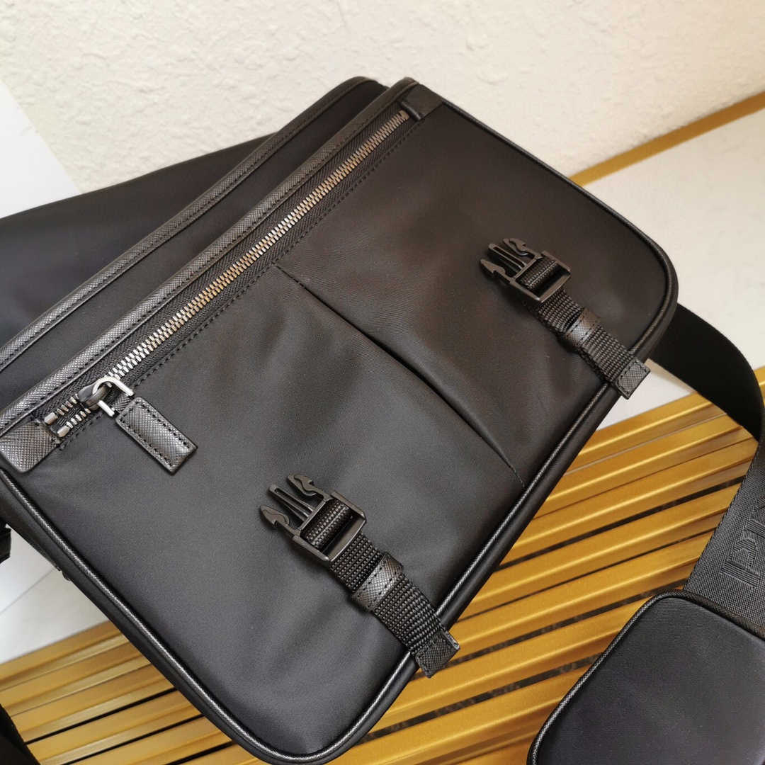 Prada 2VD768 Re-Nylon Men Shoulder Bags Size 32*24*12cm