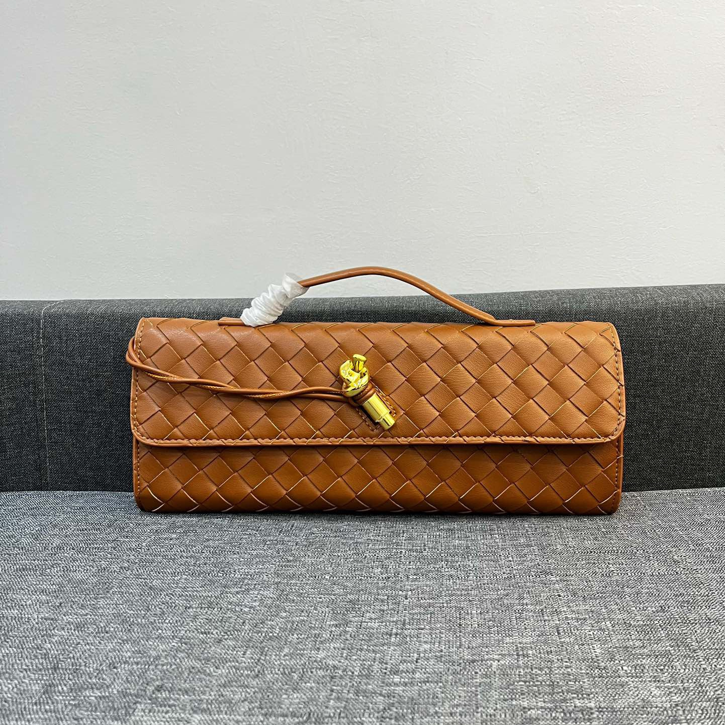 Bottega Veneta Andiamo Clutch 30*13*4cm