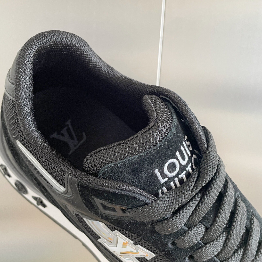 Louis Vuitton Run Away Sneaker Size 40-45