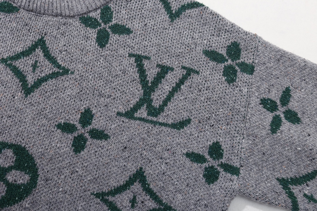 Louis Vuitton Unisex Sweatshirt Size S-XL