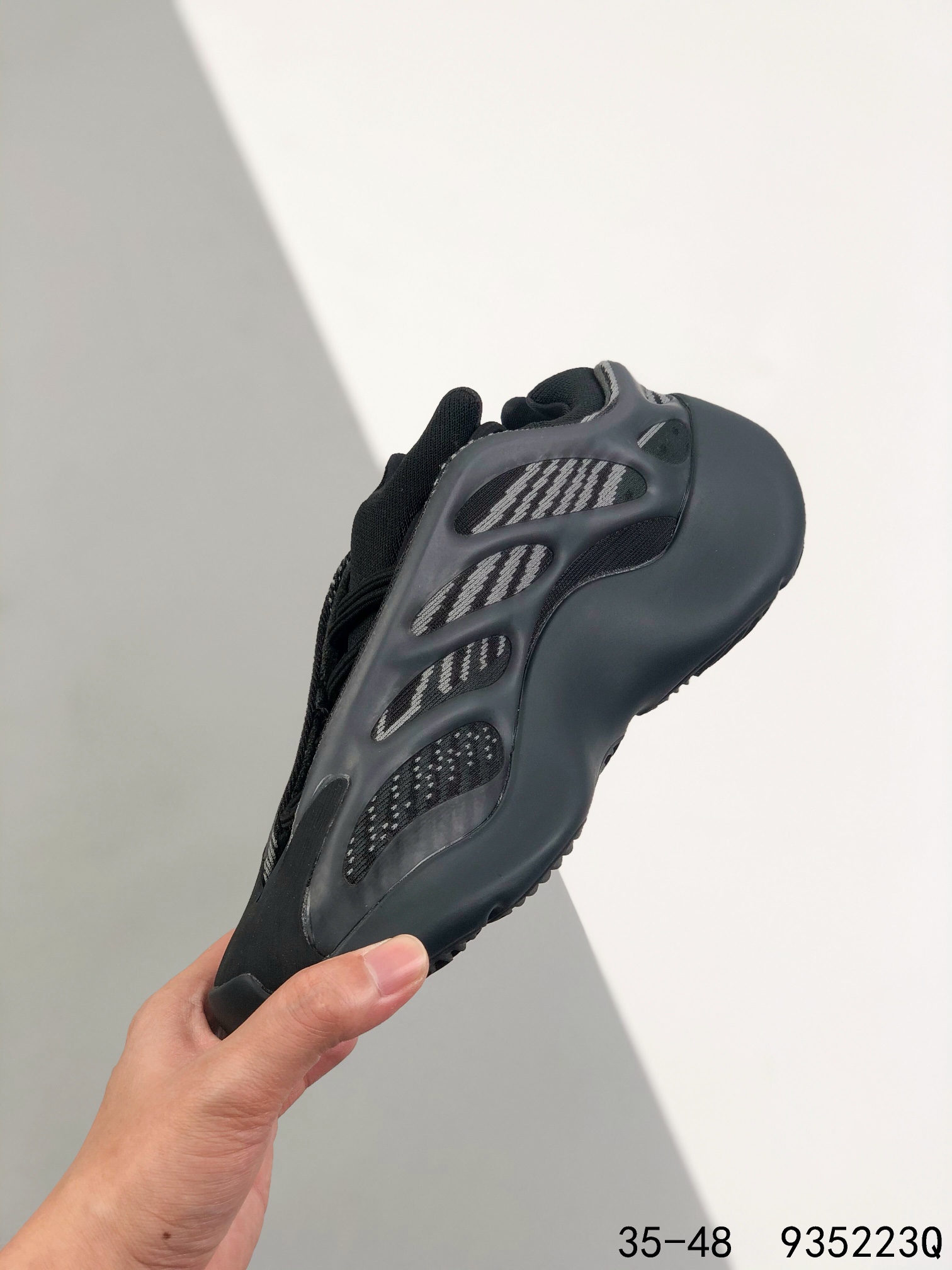 Yeezy 700 V3 Mens/Women's Sneakers Shoes 35 - 48
