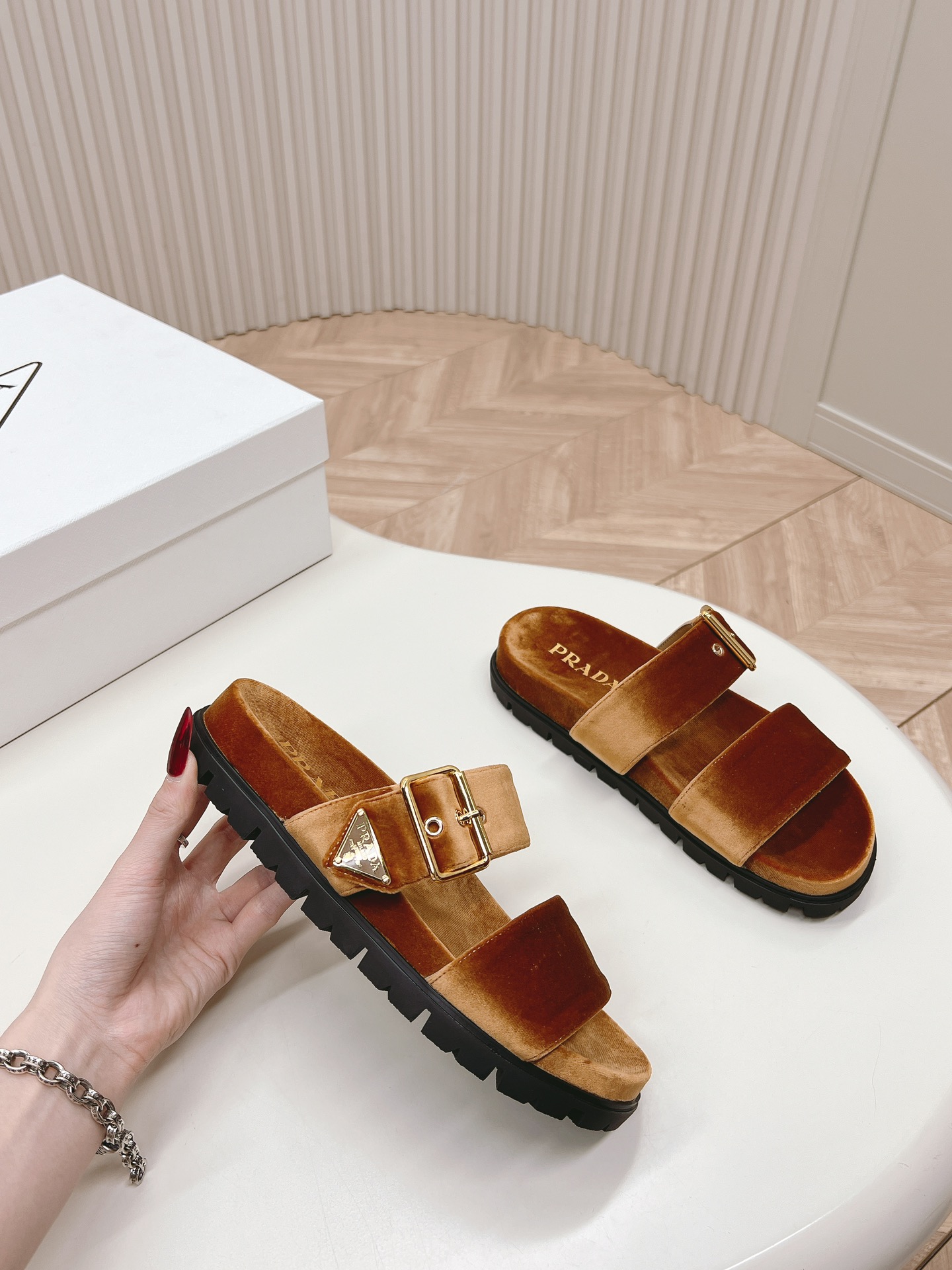 Prada 2024ss Slippers Size 36-40