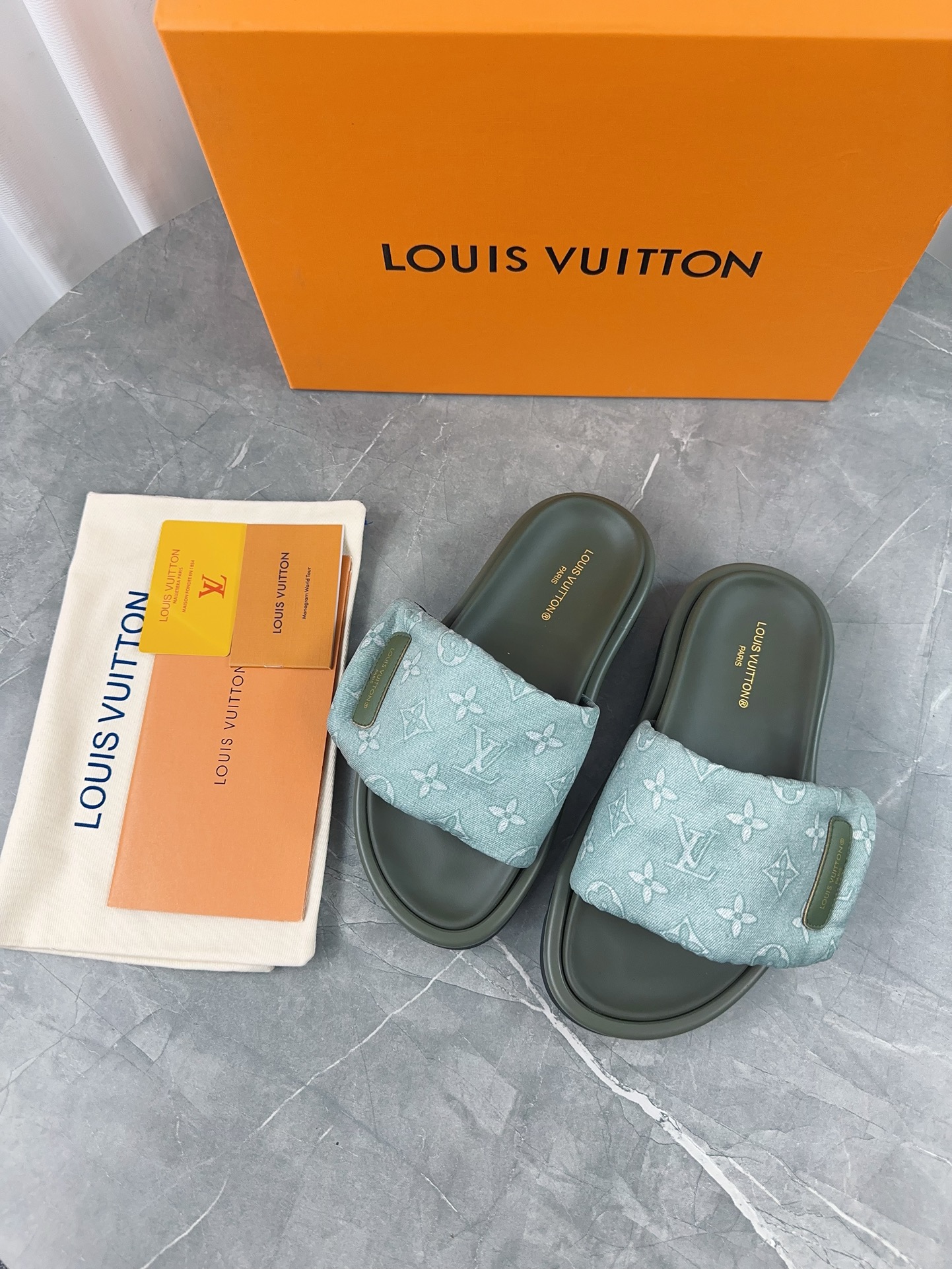Louis Vuitton 2024ss Pool Pillow Comfort Slippers Size 36-45