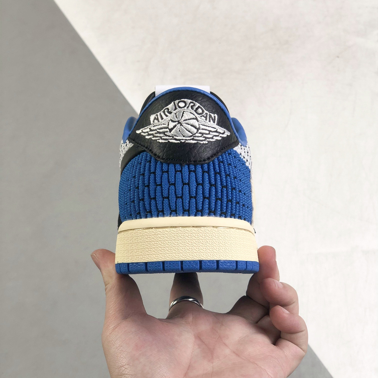 Nike Air Jordan 1 x Travis Scott Low Top Sneaker Shoes Gr. 36-46