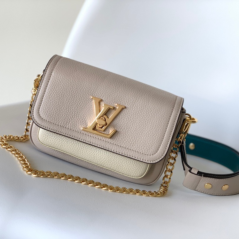 Louis Vuitton M58554 Lockme Tender Women Shoulder Bags Size 19*13*8cm
