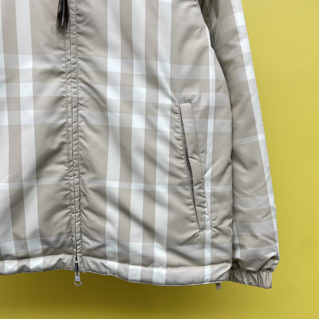 Burberry Unisex Jacket Size S-XL