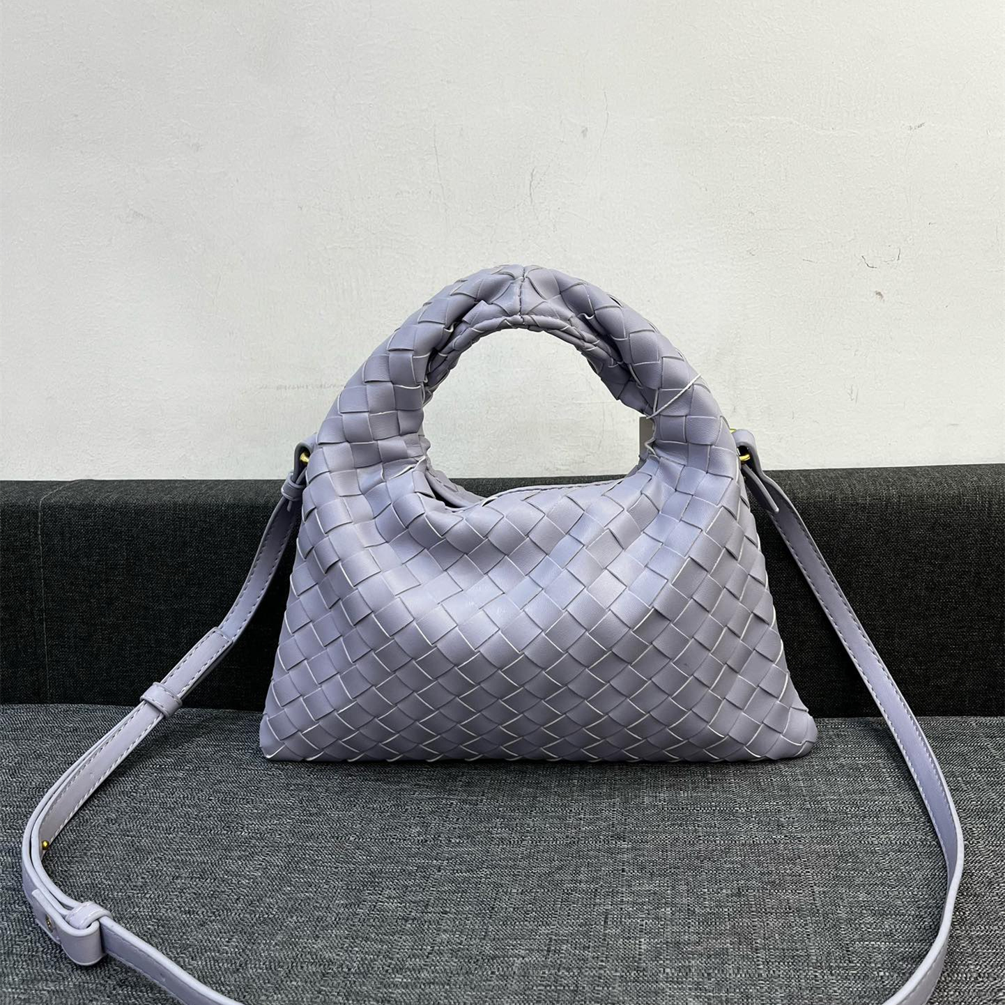 Bottega Veneta HO Shoulder Bags 28*17cm