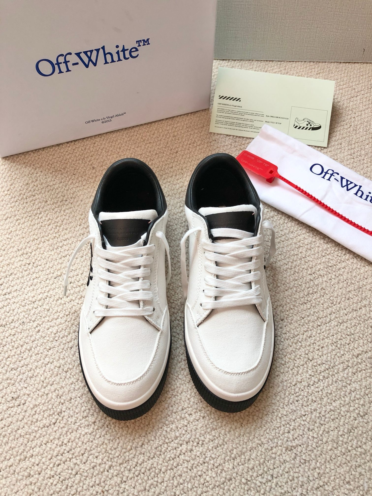 OFF White 2024ss New Low Vulcanized Sneaker Size 36-45