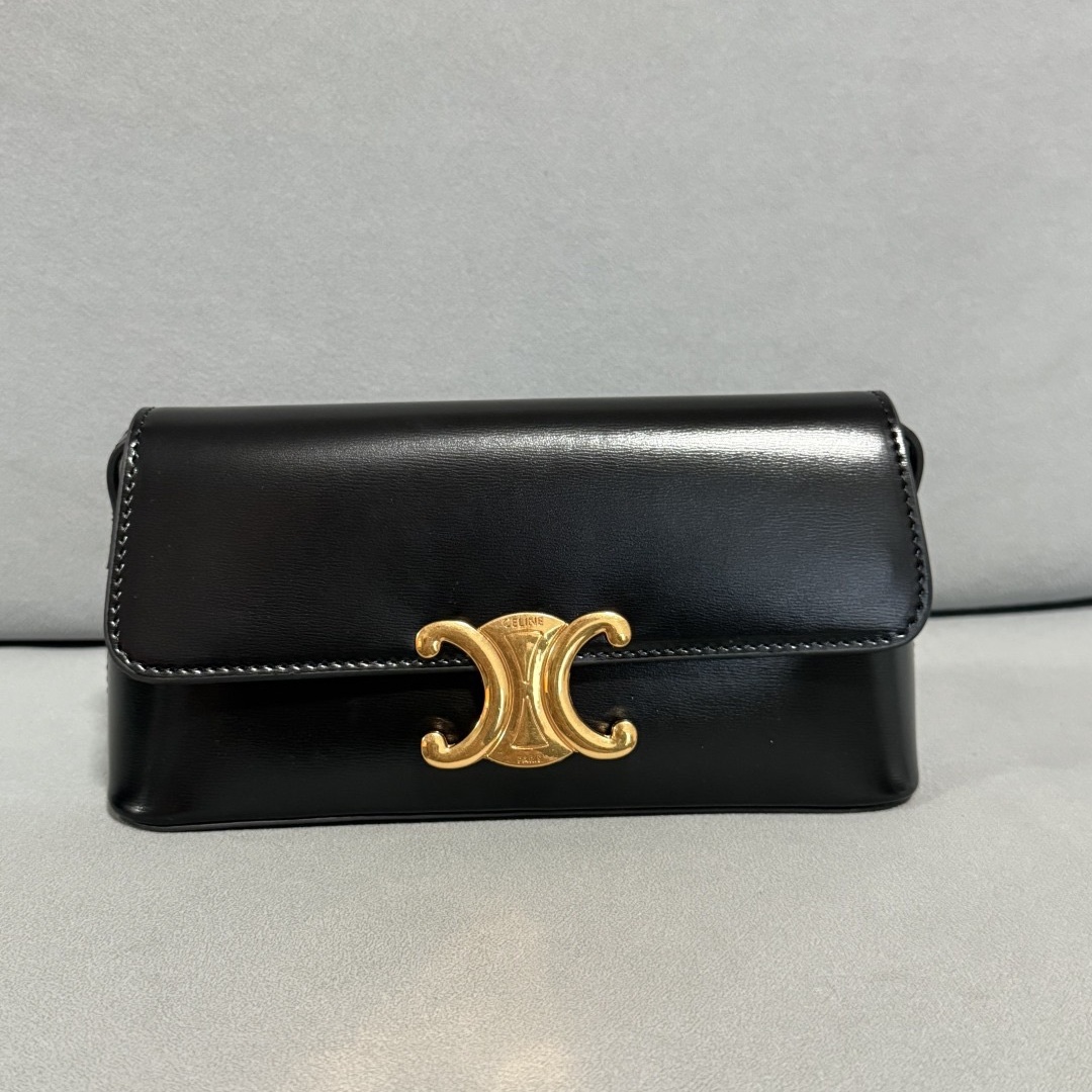 Celine 25ss Lulu Shoulder Bags Size 24*11.5*8cm