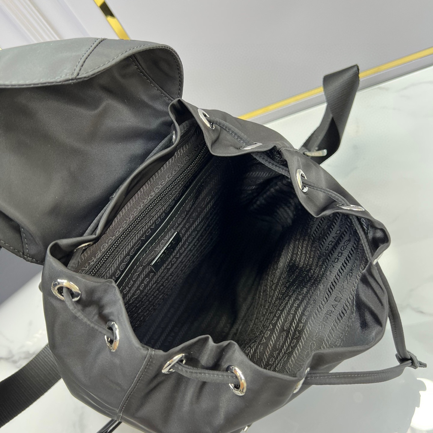 Prada 1BZ677 Re-Nylon Backpack Size 28*23.5*12cm
