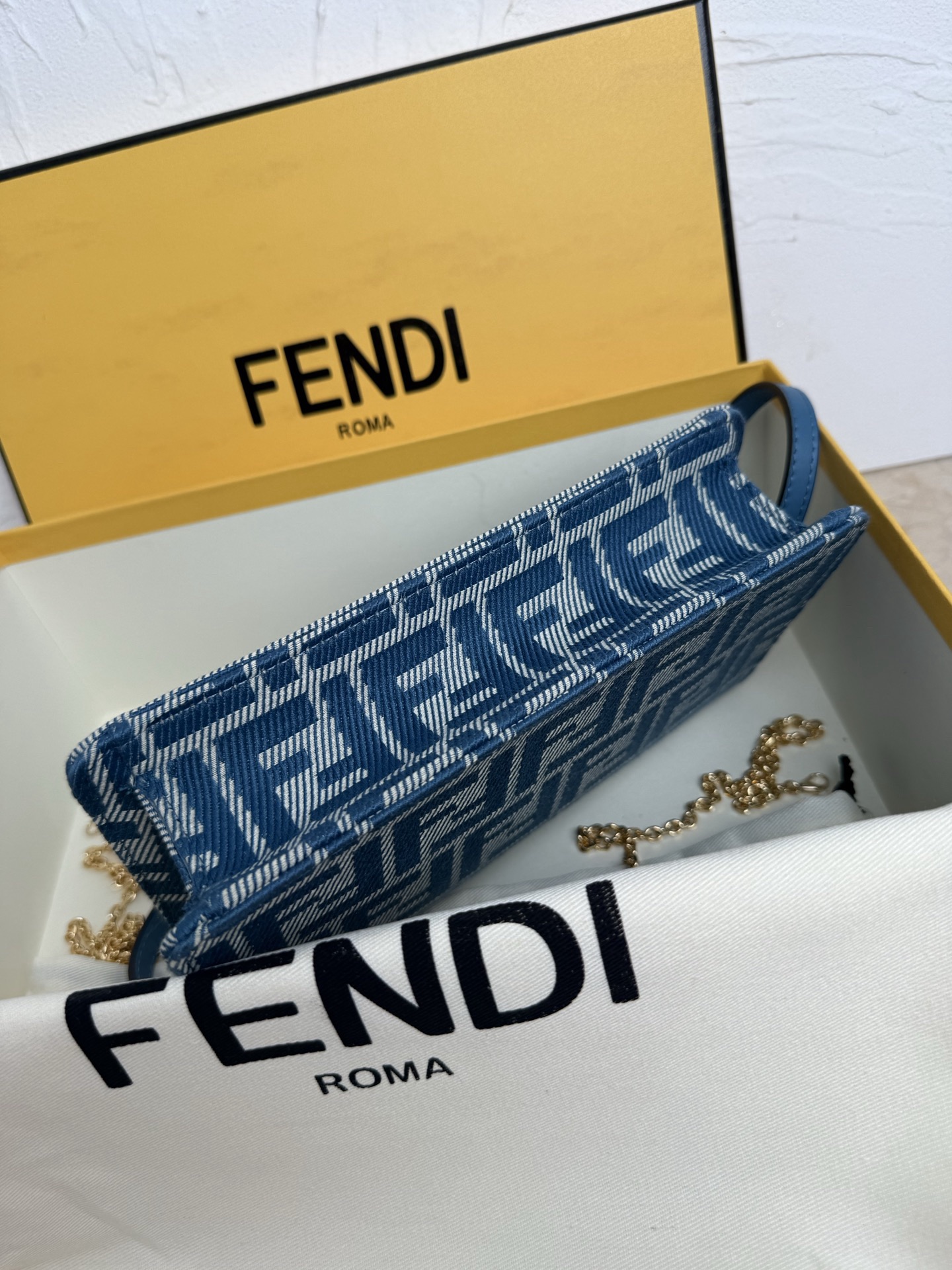 Fendi Shoulder Bags Size 21*11*5cm