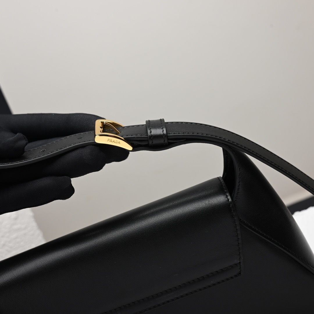 Prada 1BD358 Small Leather Shoulder Bags Size 25*15*5.5cm