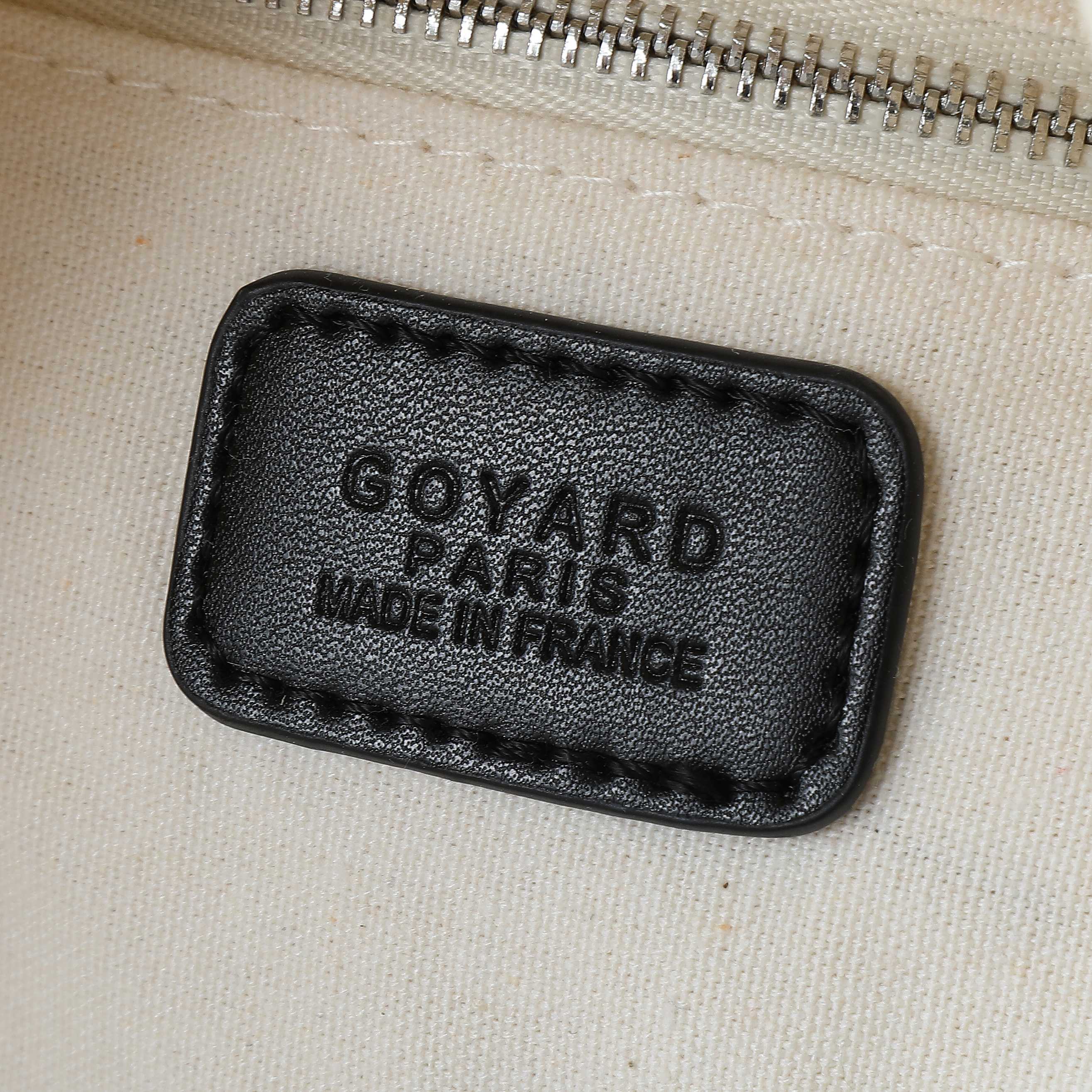 Goyard Beluga Shoulder Bags Size 23*18.5*8cm