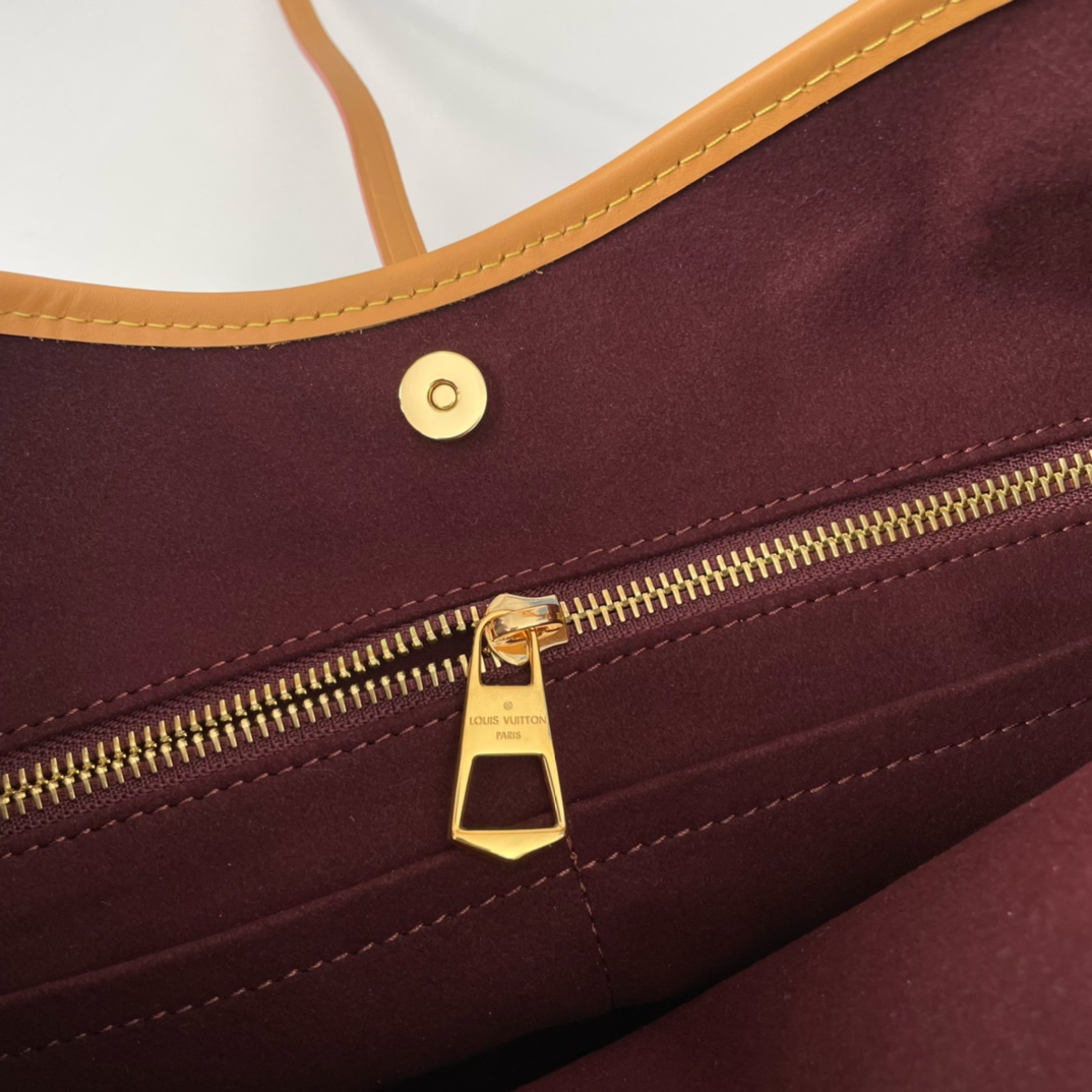 Louis Vuitton M46203 CarryAll Women Bags Size 29*24*12cm