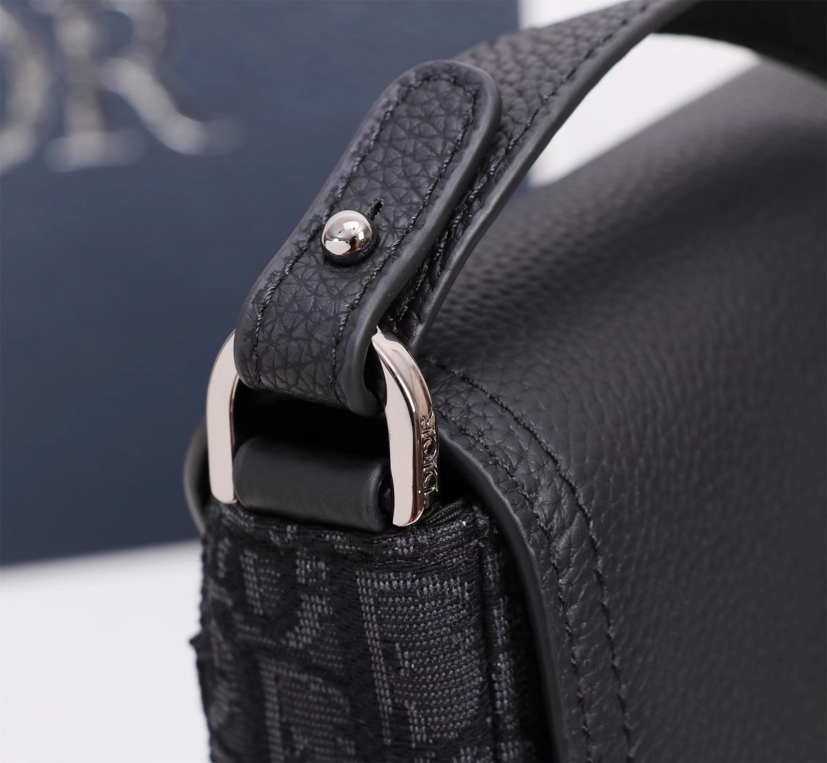 Dior Oblique Men Shoulder Bags Size 19.5*13*4.3cm