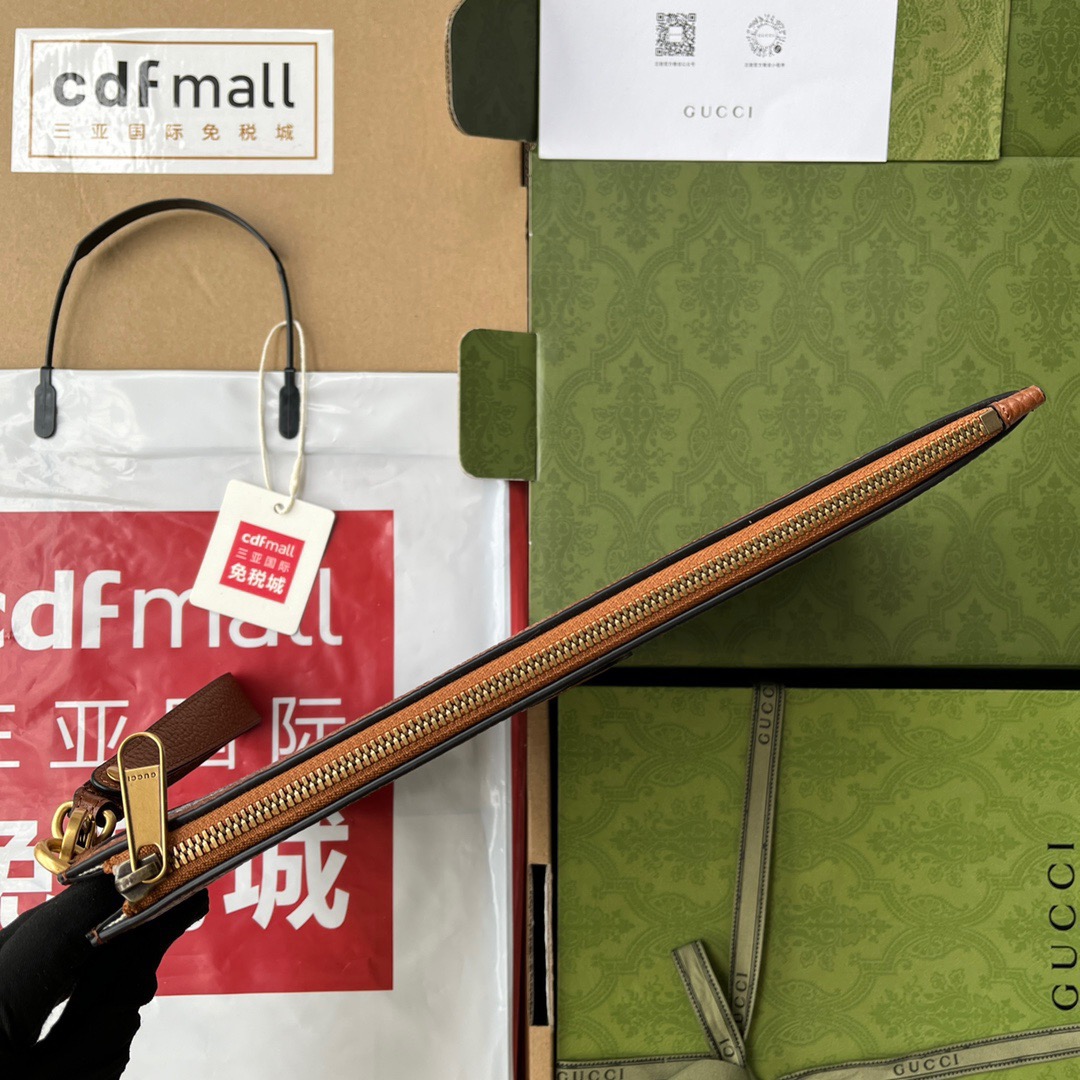 Gucci Pouch with Interlocking G Size 30.5*21*1.5cm Style 672953