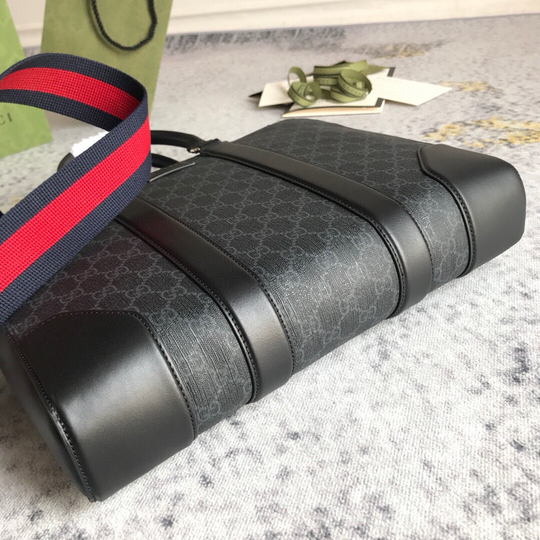 Gucci Aus GG Supreme Shoulder bags Size 36*28*7cm