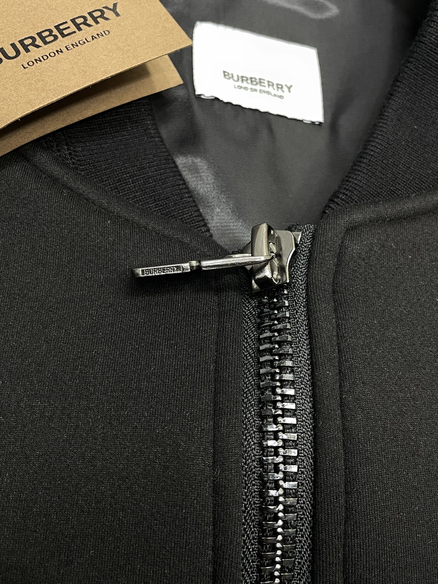 Burberry Unisex Jacket Size M-XXXL