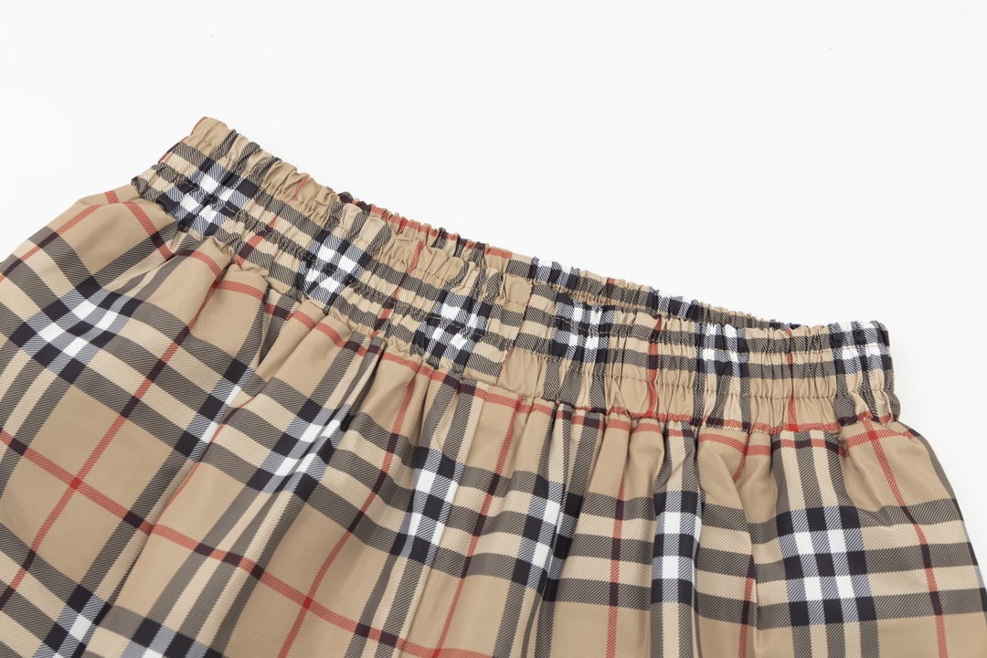 Burberry Unisex Shorts XS-L