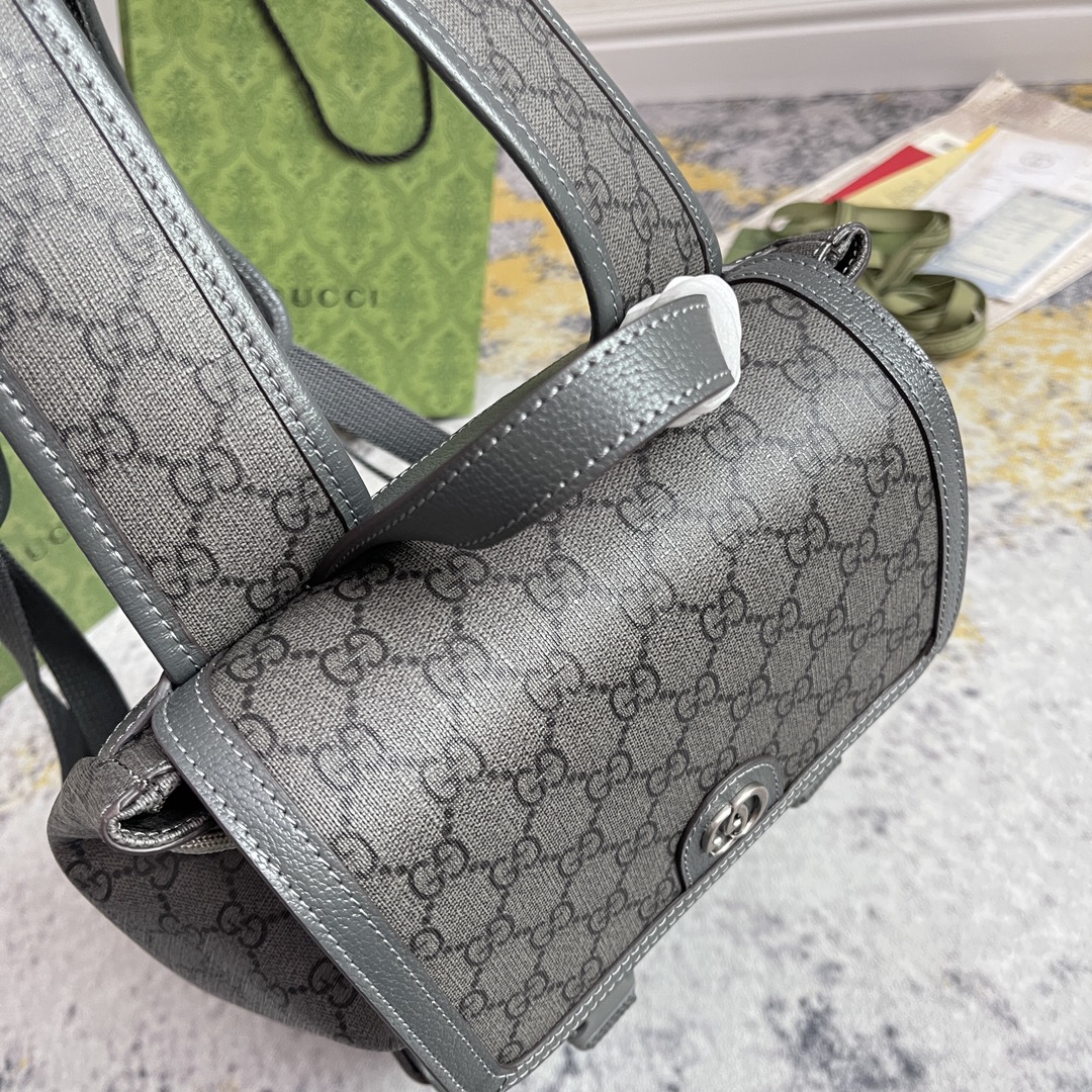 Gucci Men Backpack 2-Size