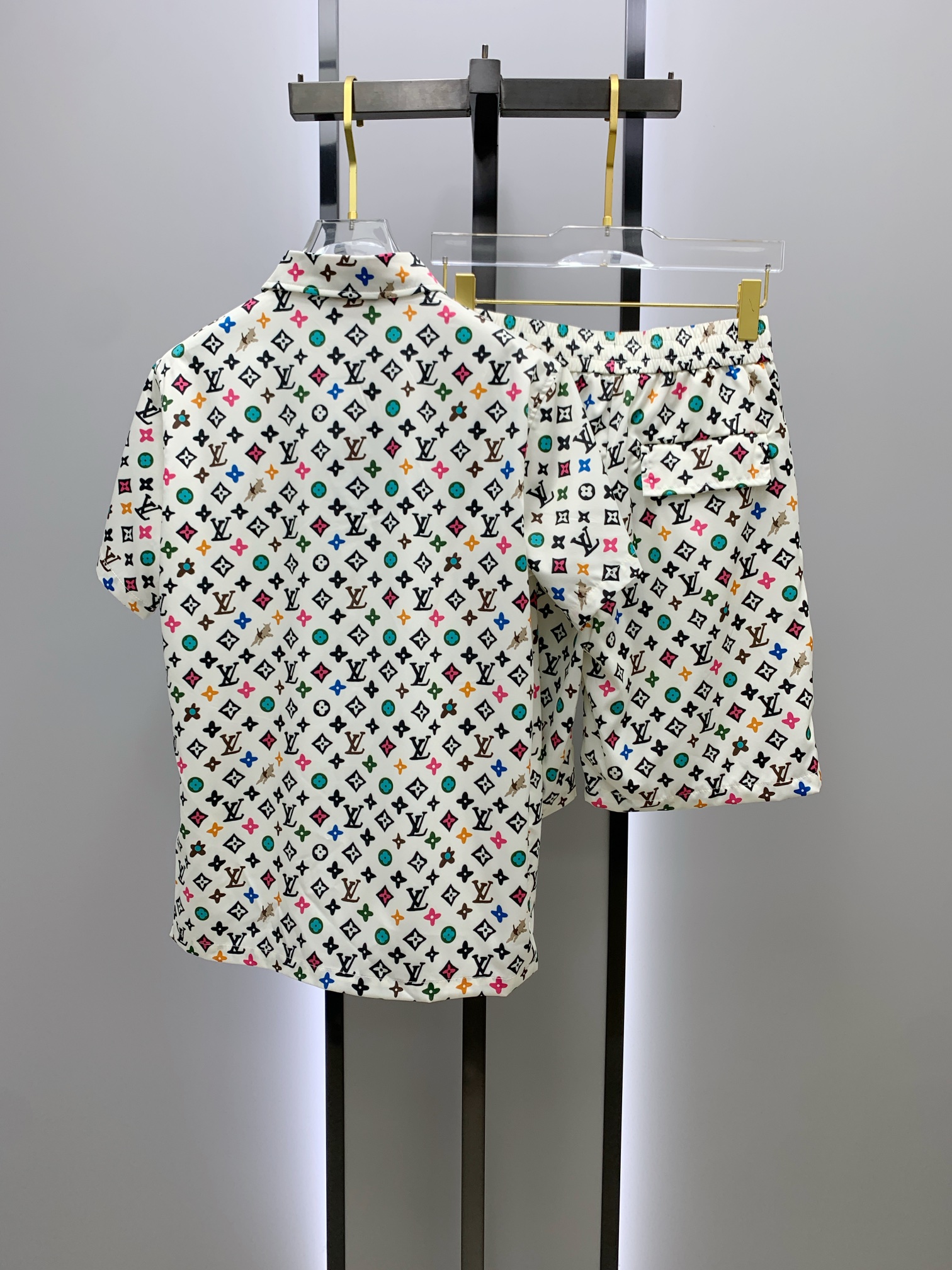 Louis Vuitton Sommeranzug Size M-XXL