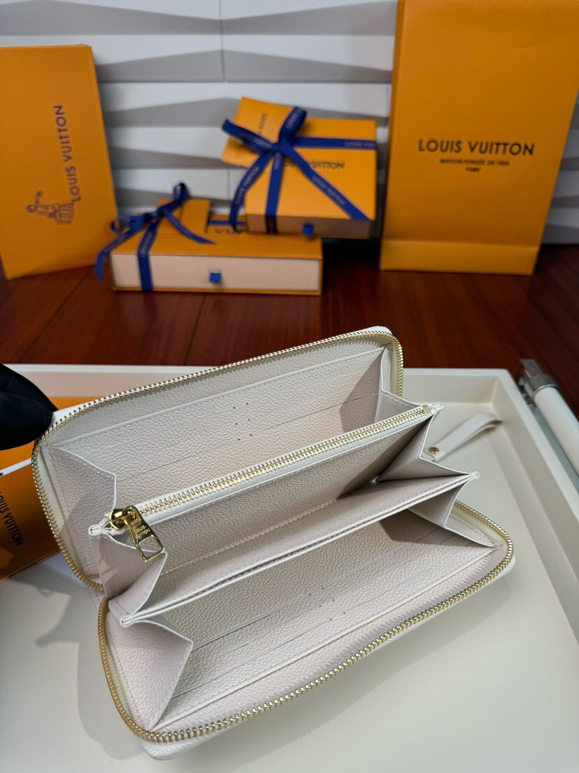 Louis Vuitton Monogram Sunrise Size 19.5*10.5*2.5cm