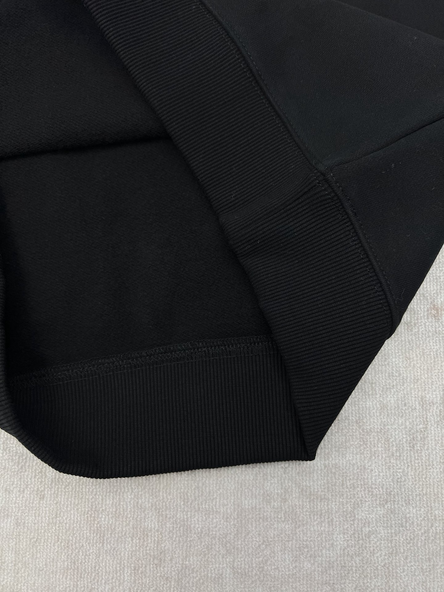 Burberry Unisex Sweatshirt Size S-XL