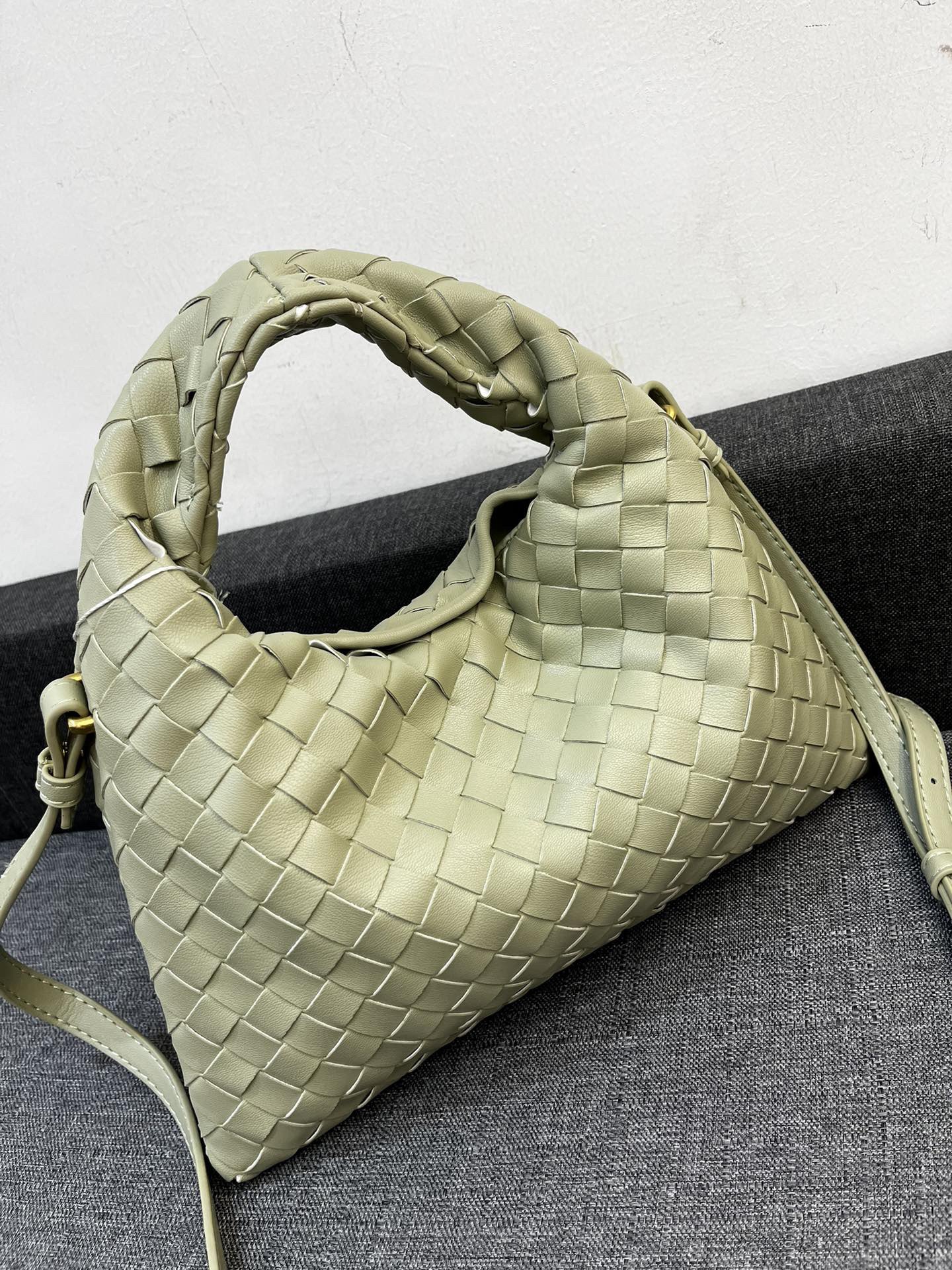 Bottega Veneta HO Shoulder Bags 28*17cm
