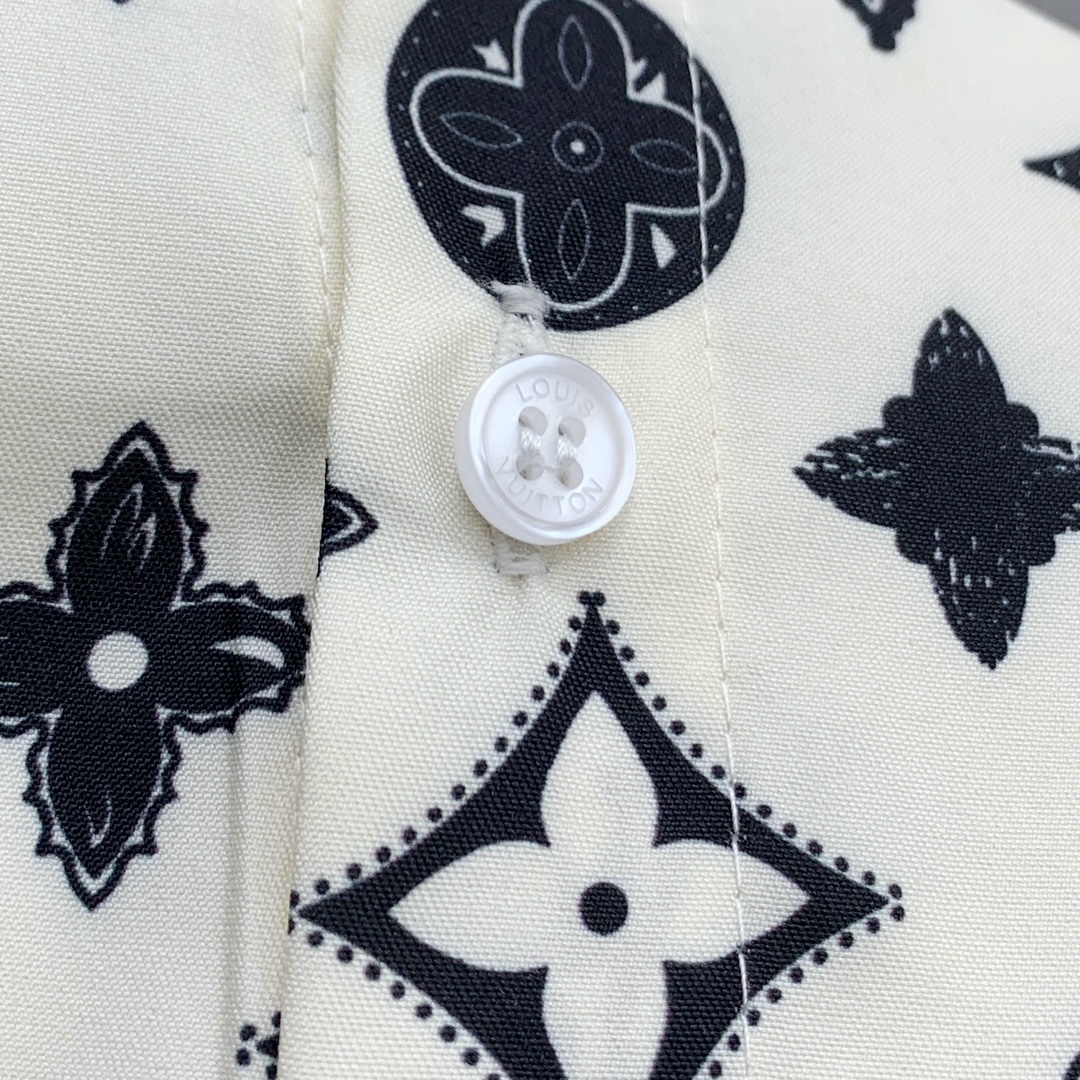 Louis Vuitton Sommeranzug Size M-XXL