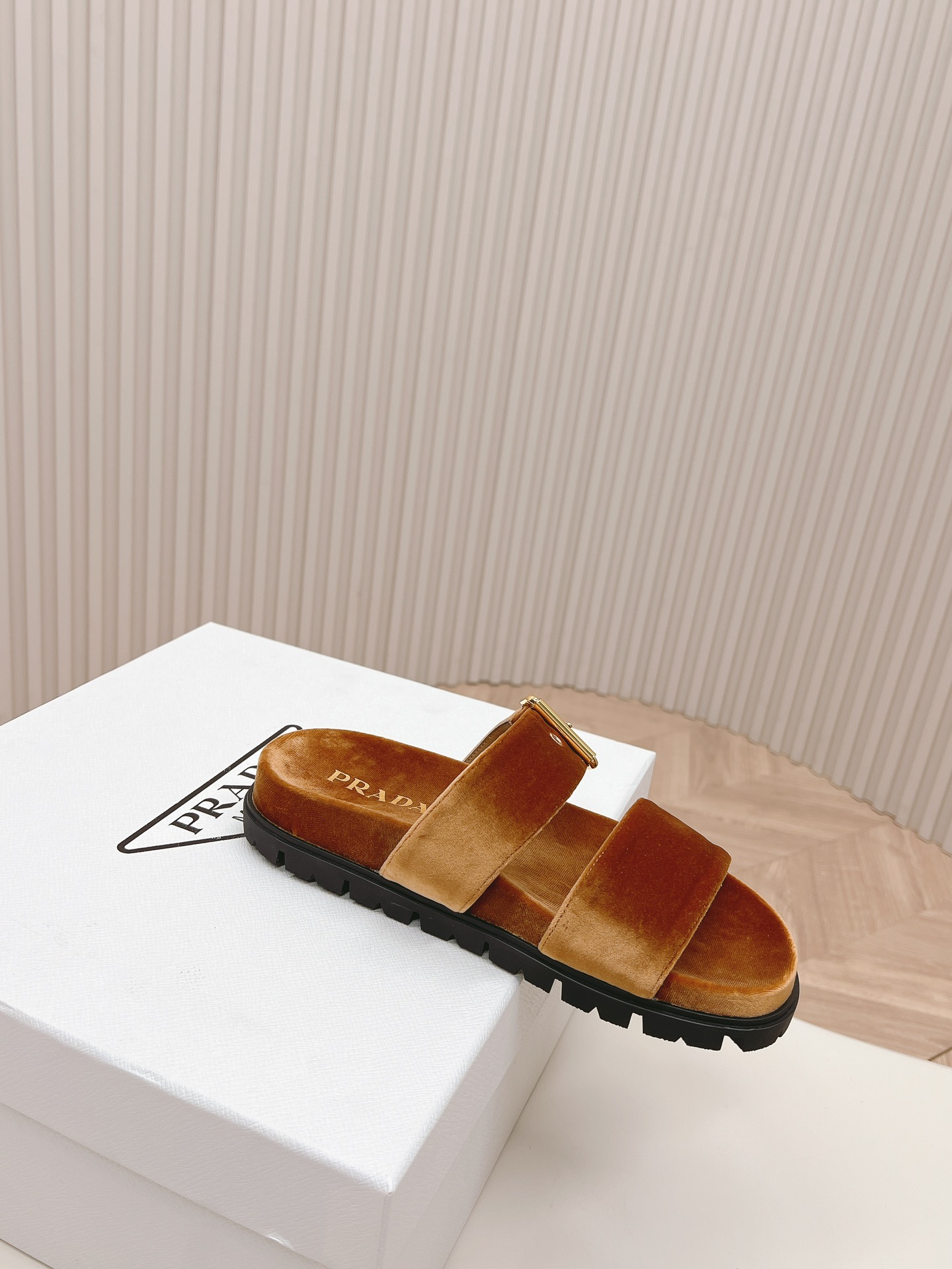 Prada 2024ss Slippers Size 36-40