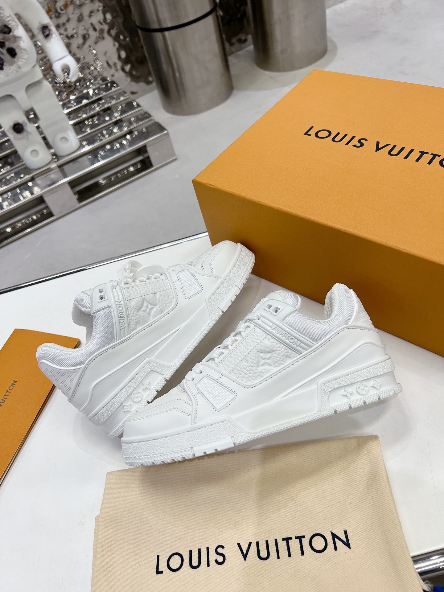 Louis Vuitton Trainer Sneaker White Size 36-46