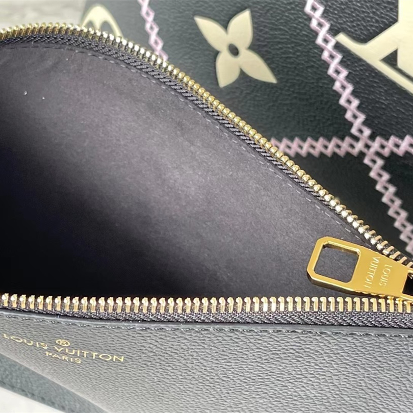 Louis Vuitton M46040 2022 Women Handbag 31*28*14cm