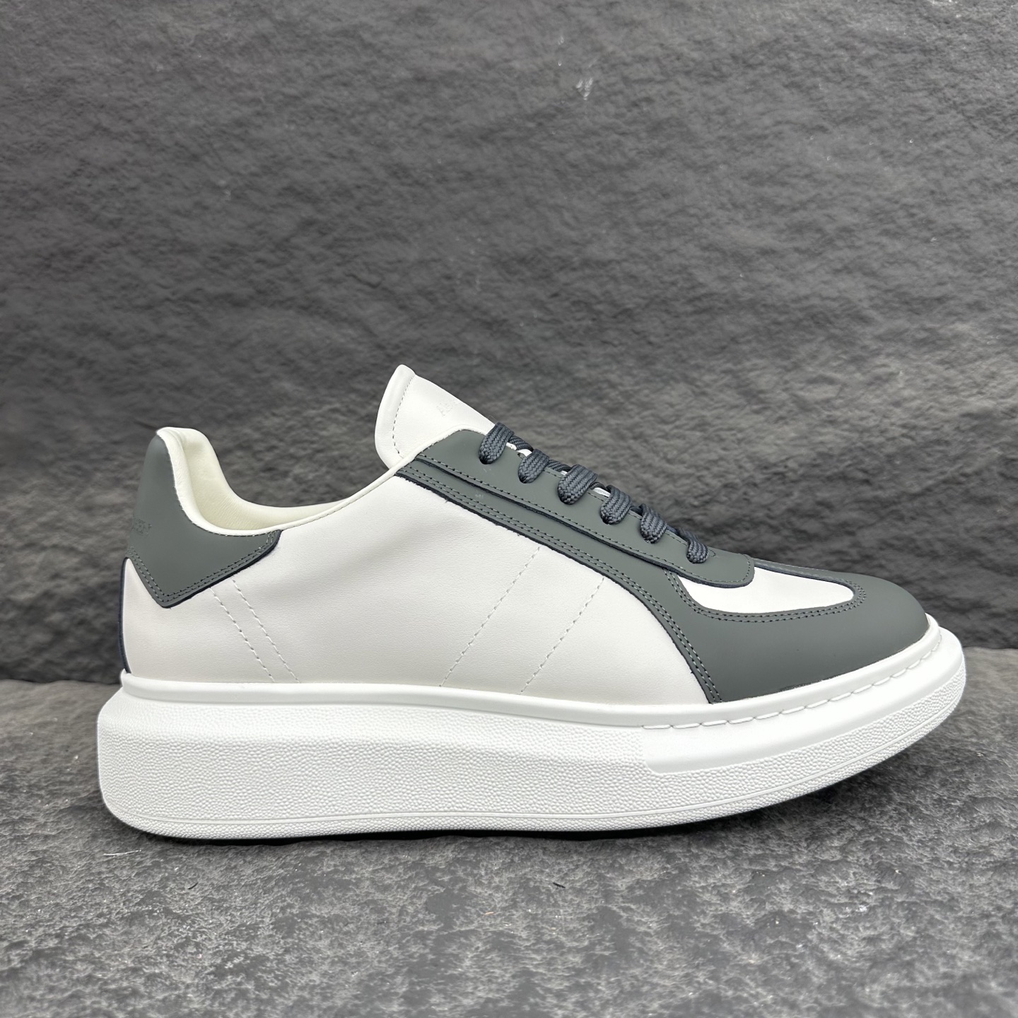 Alexander McQueen Sprint Runner Sneaker size 36-46