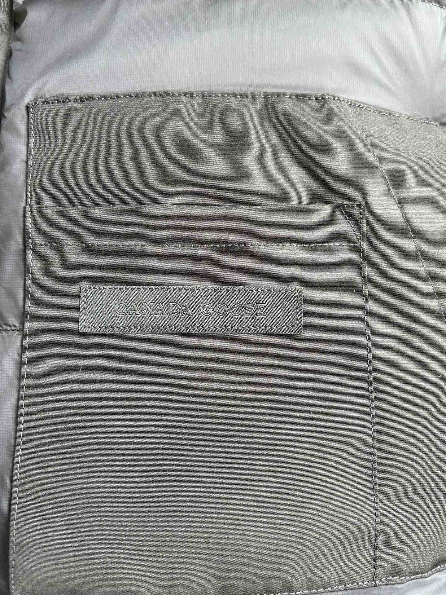 Canada Goose Paradigm Freestyle Vest-WD Men Winter Vest Size XS-XXL