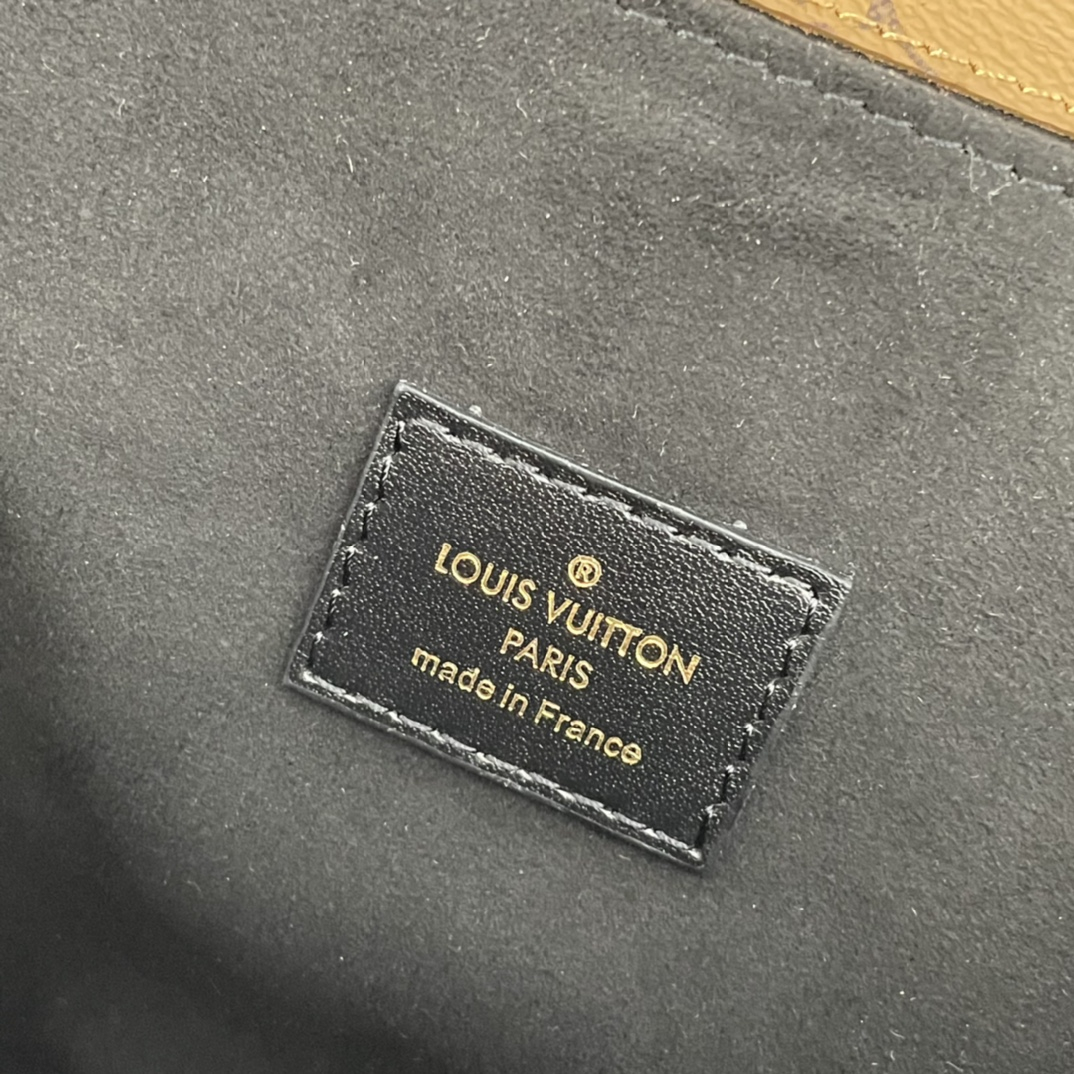 Louis Vuitton M44875 M44876 Pochette Métis Women Bags Size 25*19*7cm