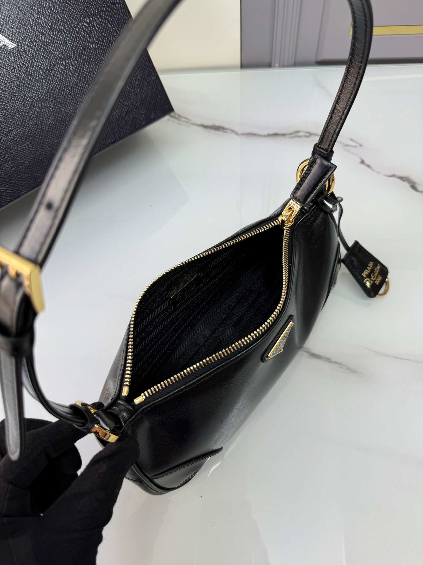 Prada 1BC201 Re-Edition 2002 Small Leather Shoulder Bags Size 23.5*10*5cm