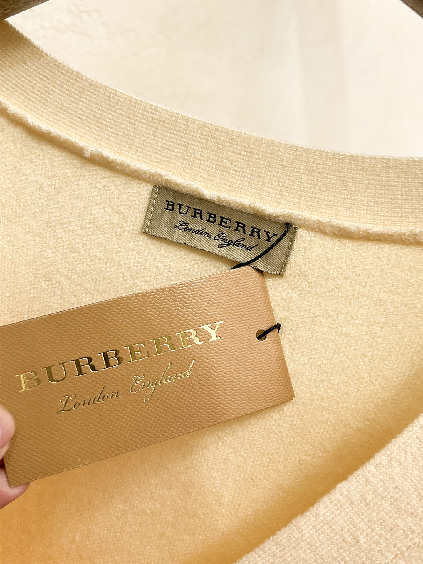 Burberry Unisex Cardigan Sweatshirt Size M-XXXL