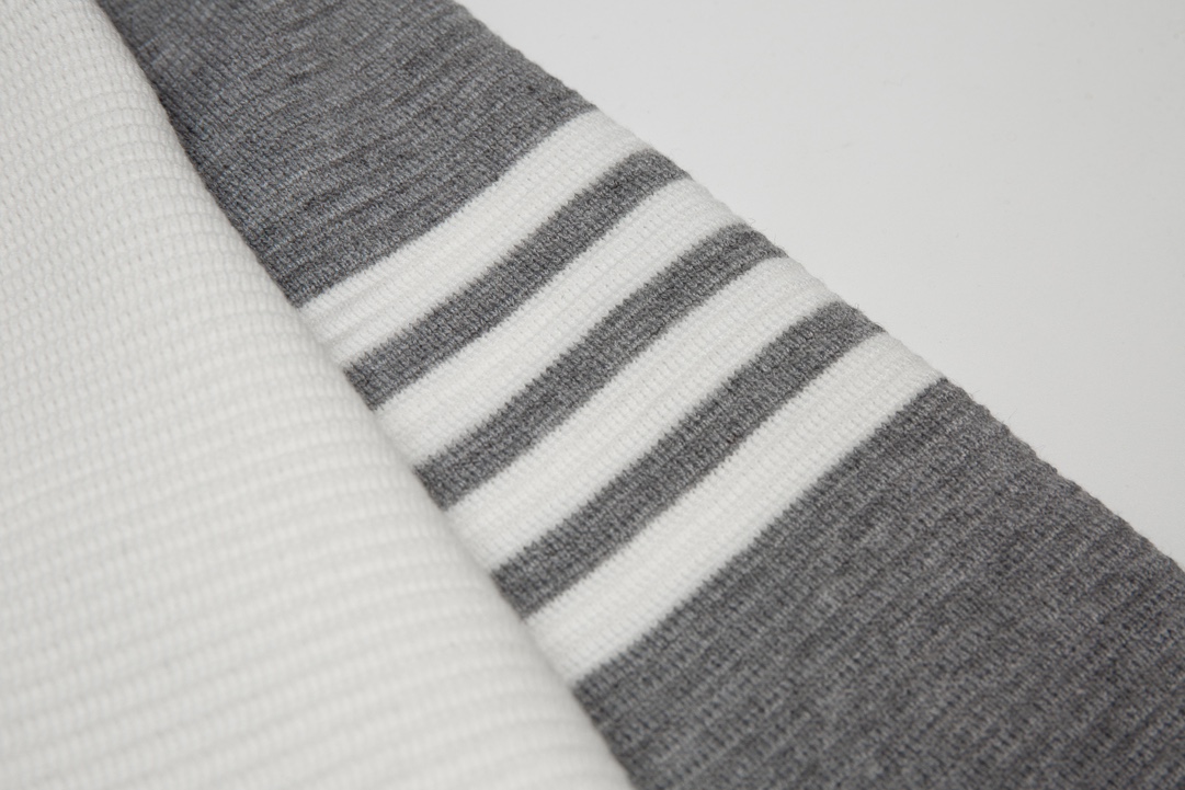 Thom Browne Unisex Sweatshirt Size S-XL