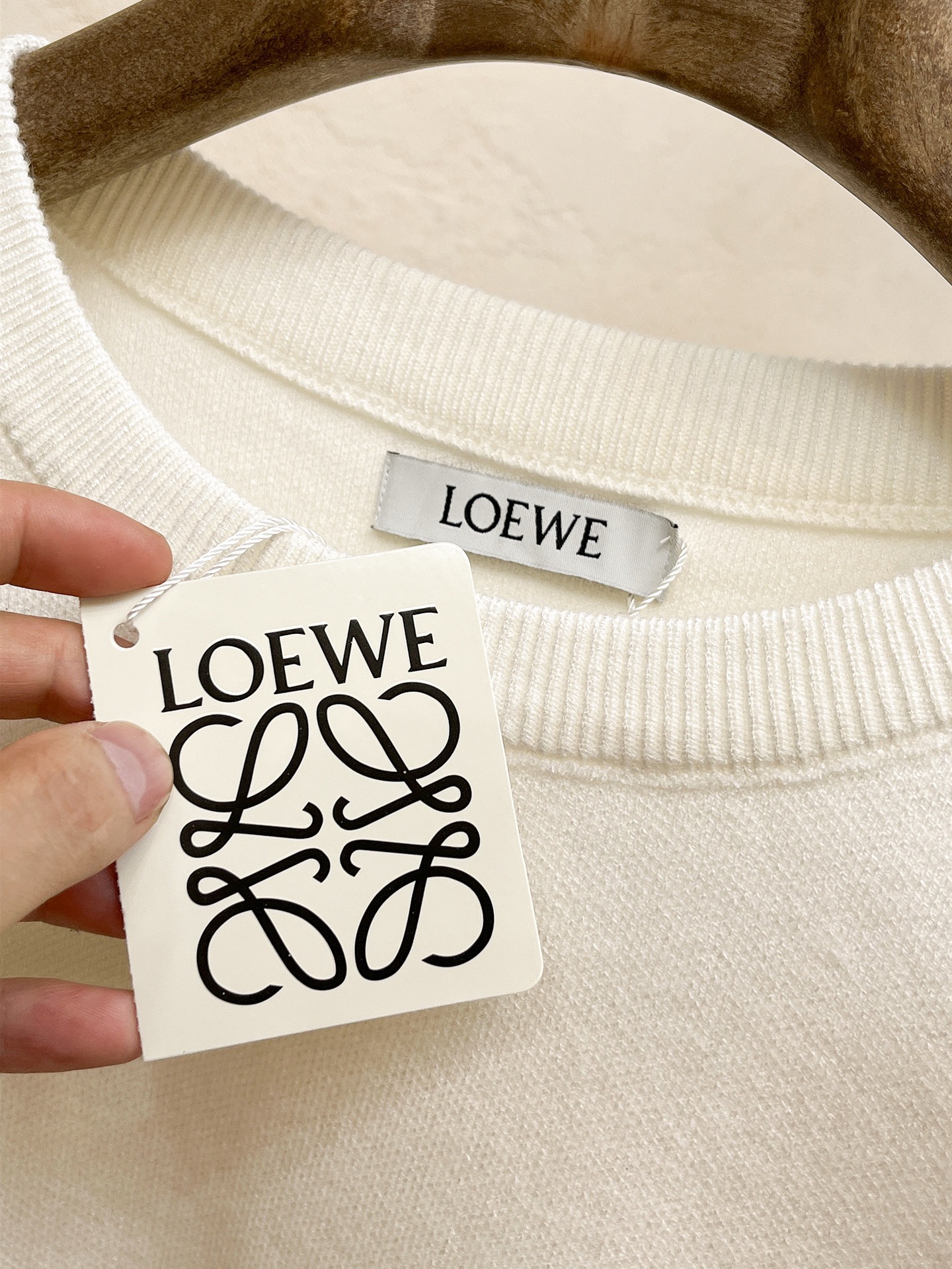 Loewe Unisex Sweatshirt Size M-XXXL